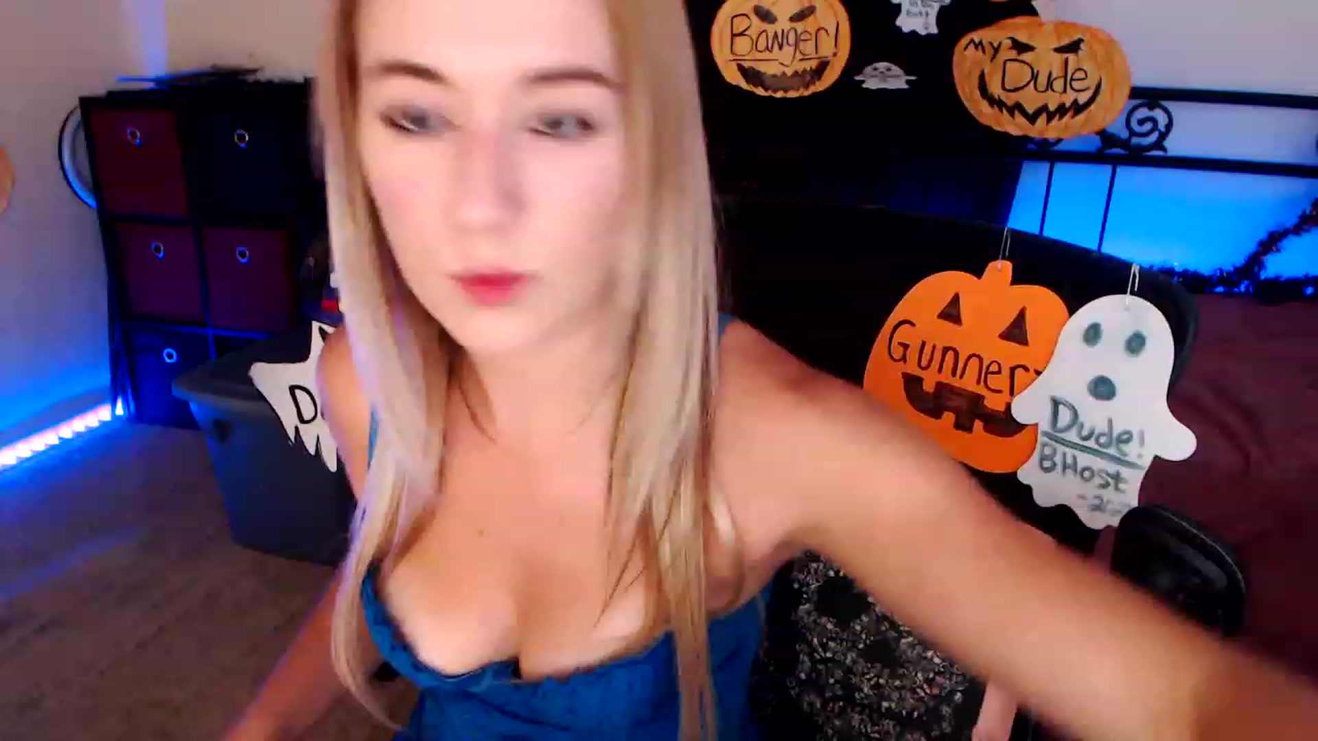 Gallery image thumbnail from SouthernSkye's myfreecams stream on, 10/29/2023, 06:14 image 14 of 20