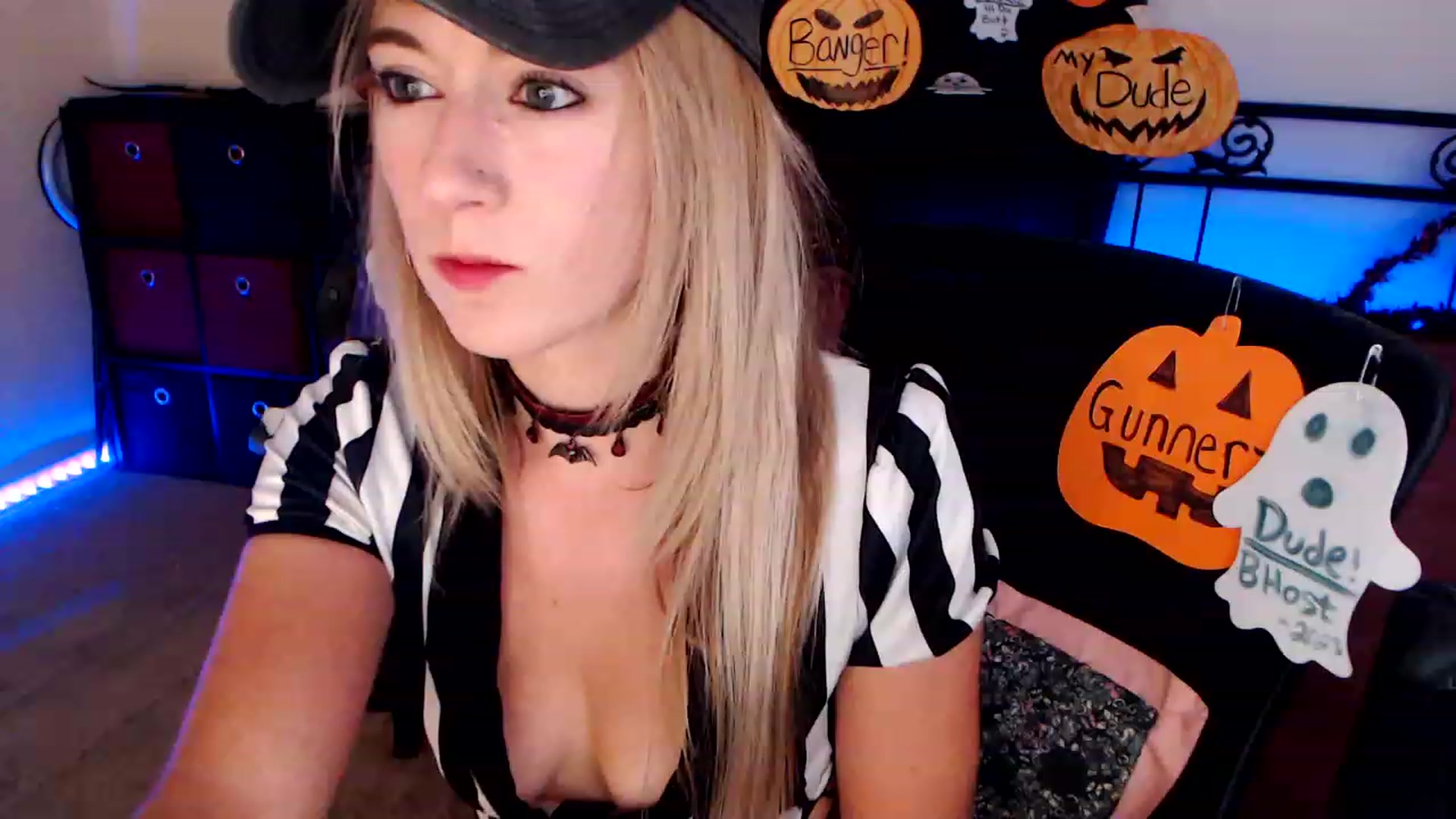 Gallery image thumbnail from SouthernSkye's myfreecams stream on, 10/30/2023, 05:52 image 11 of 20
