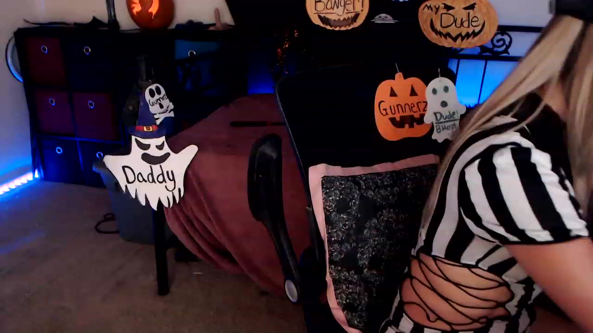 Gallery image thumbnail from SouthernSkye's myfreecams stream on, 10/30/2023, 05:52 image 2 of 20