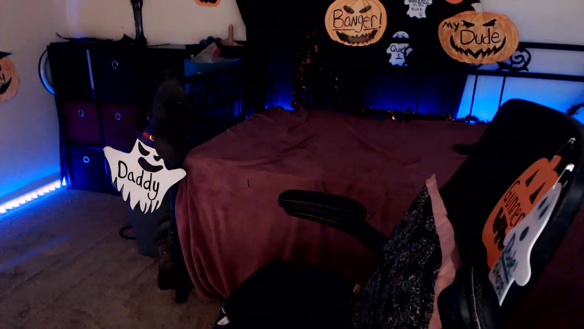 Gallery image thumbnail from SouthernSkye's myfreecams stream on, 11/01/2023, 07:21 image 6 of 20