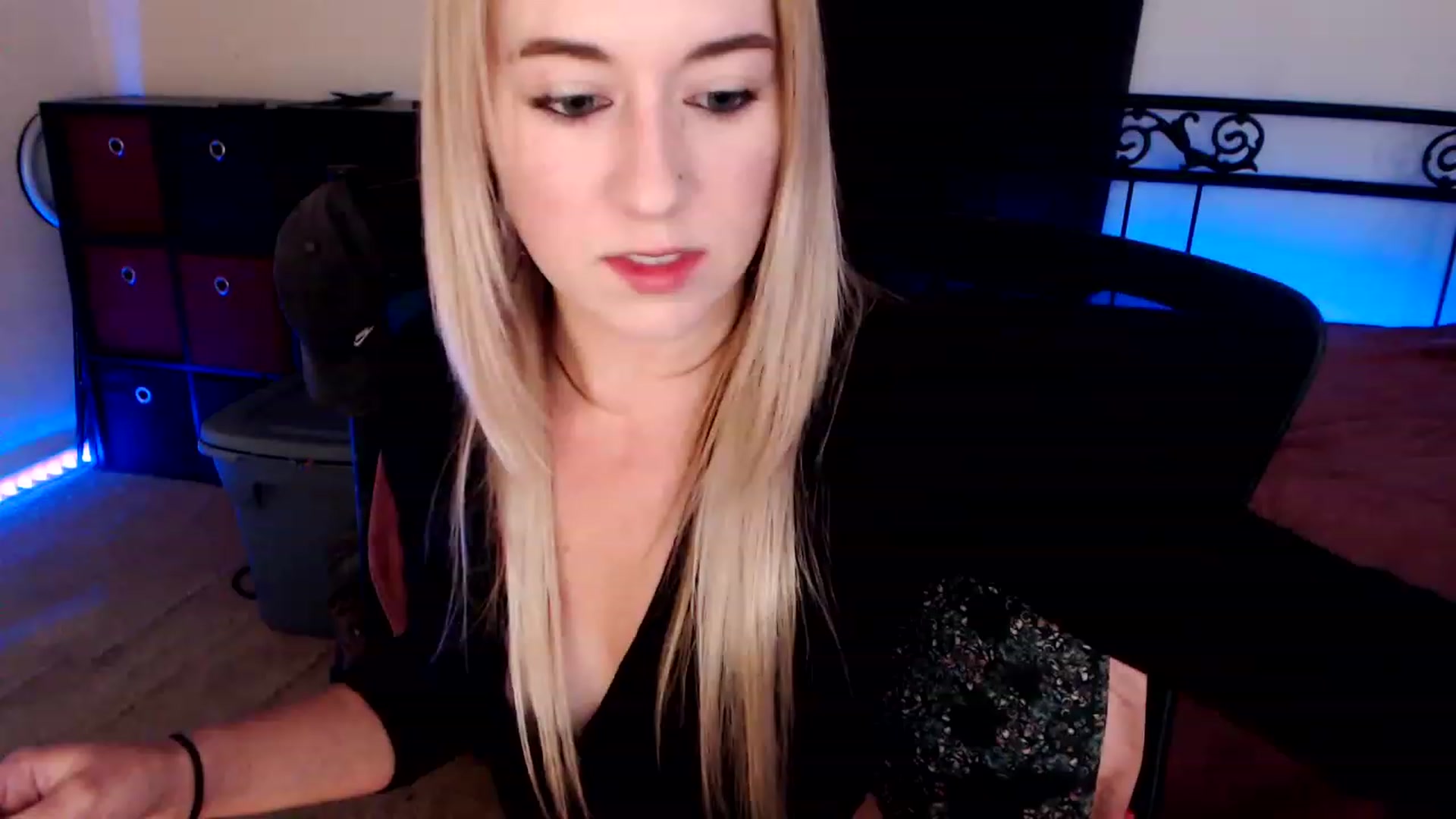 Gallery image thumbnail from SouthernSkye's myfreecams stream on, 11/03/2023, 04:53 image 8 of 20