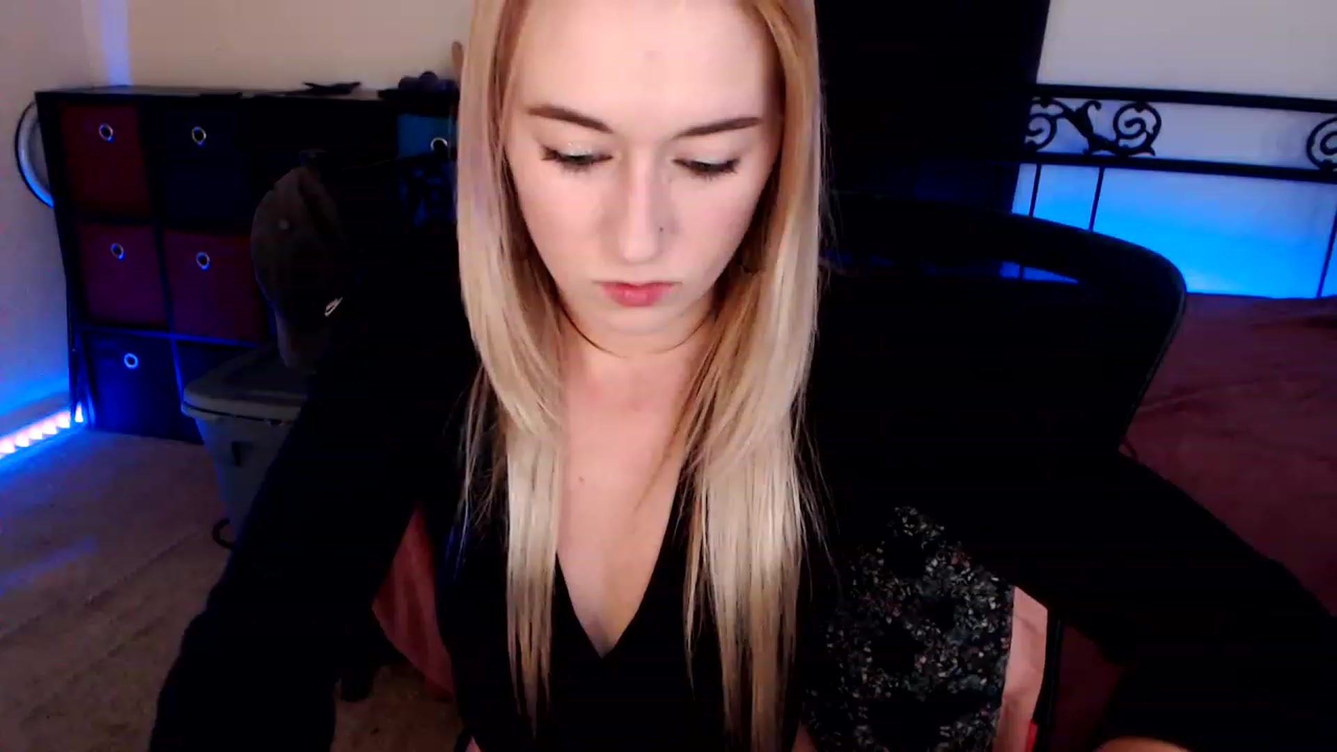 Gallery image thumbnail from SouthernSkye's myfreecams stream on, 11/03/2023, 04:53 image 6 of 20