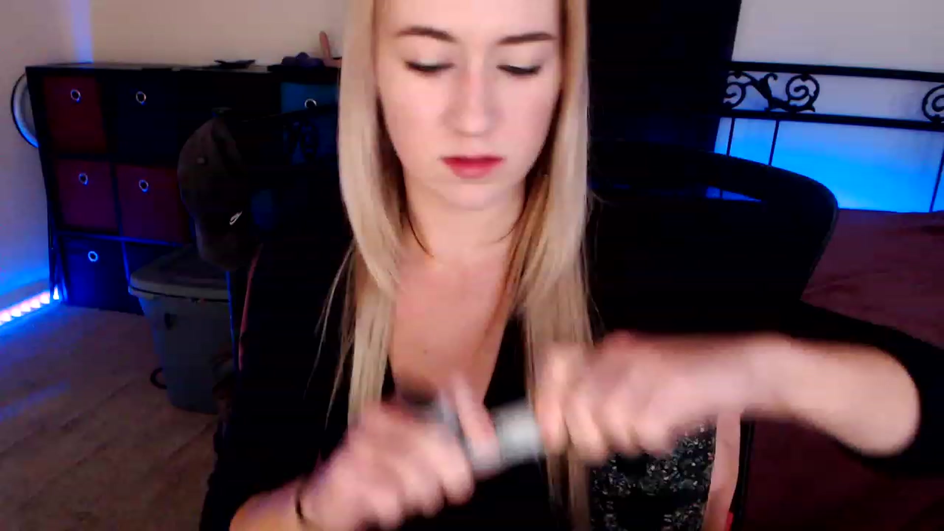 Gallery image thumbnail from SouthernSkye's myfreecams stream on, 11/03/2023, 04:53 image 4 of 20