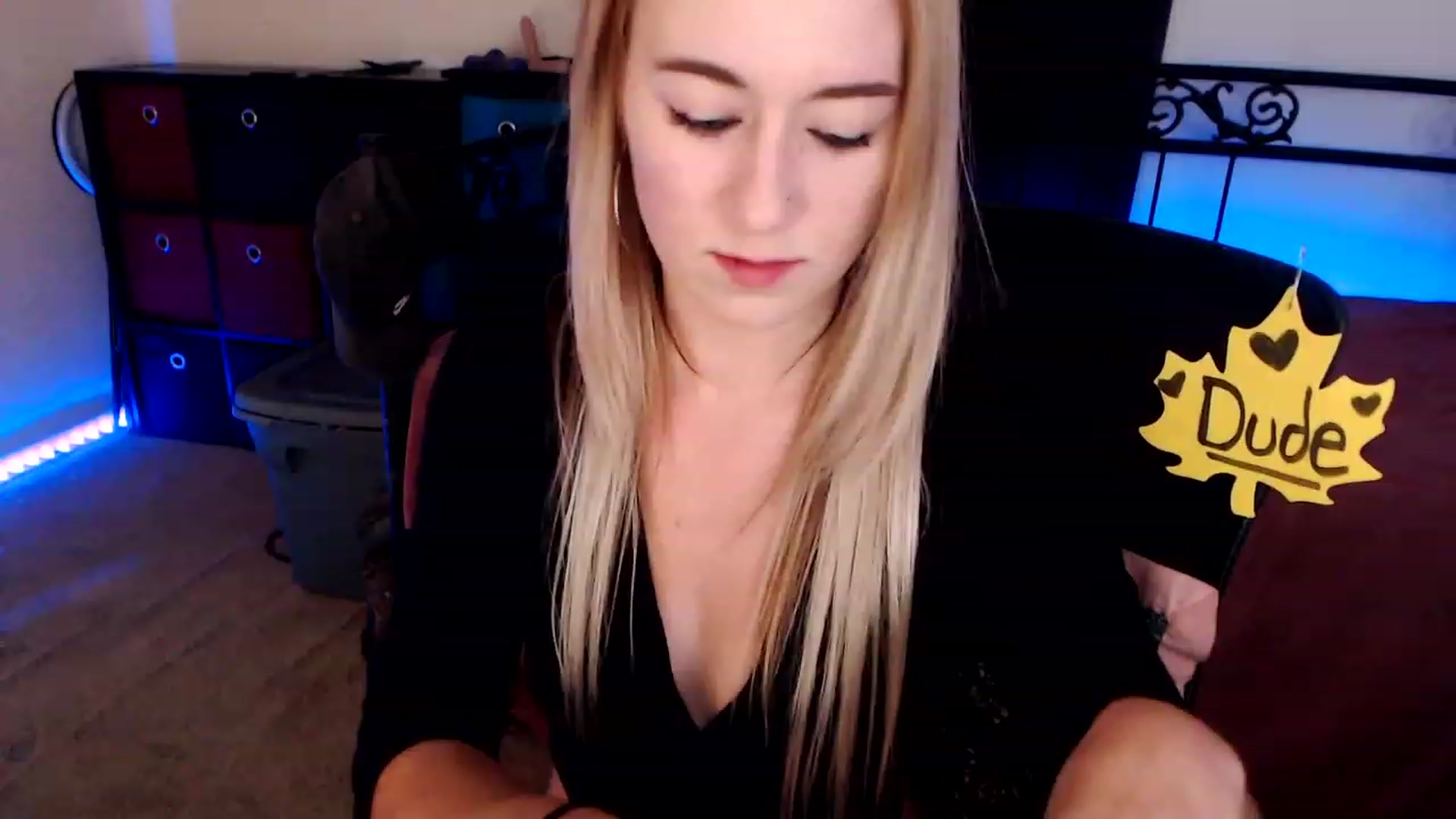 Gallery image thumbnail from SouthernSkye's myfreecams stream on, 11/03/2023, 06:10 image 1 of 20