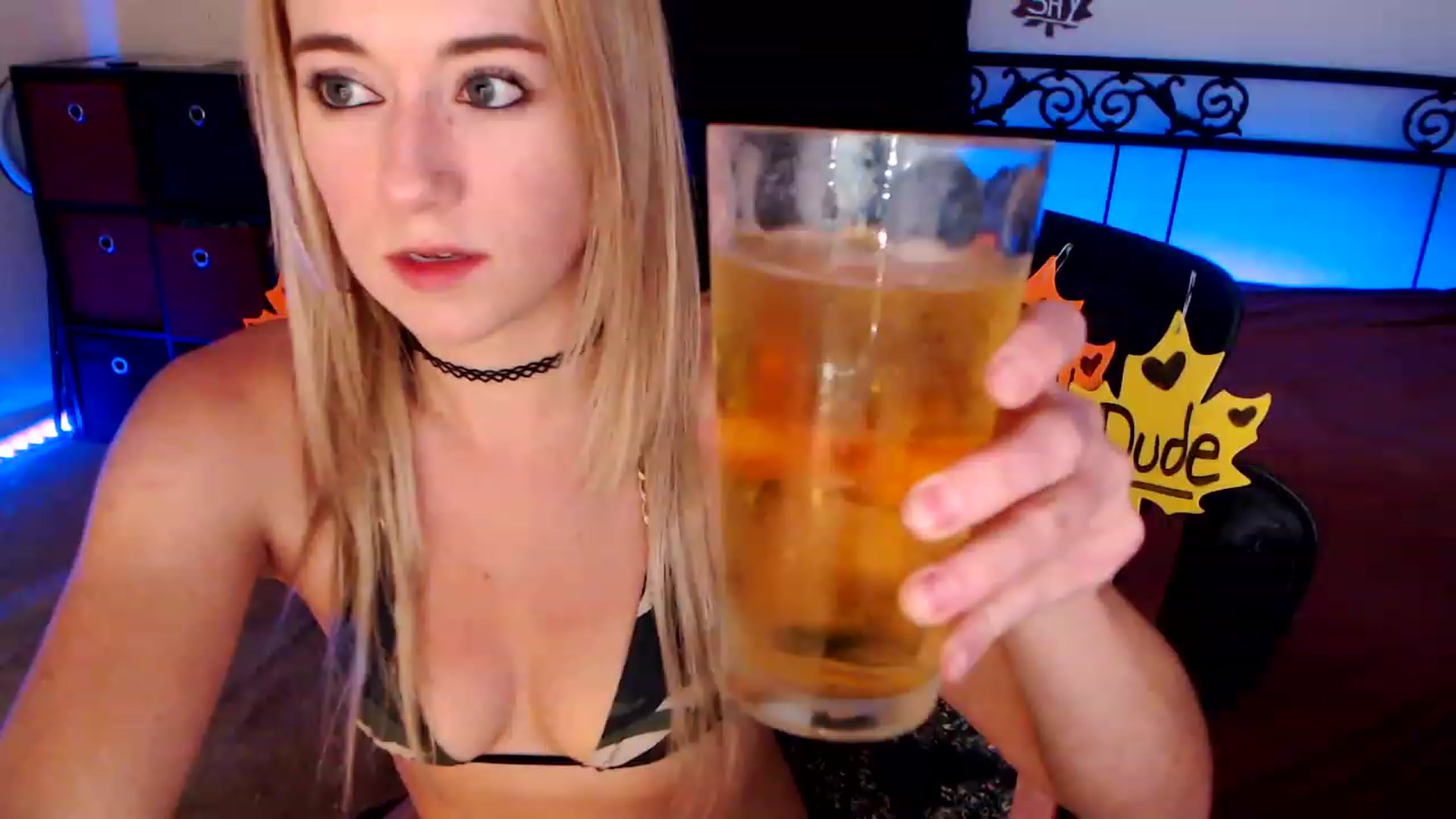 Gallery image thumbnail from SouthernSkye's myfreecams stream on, 11/11/2023, 06:21 image 8 of 20