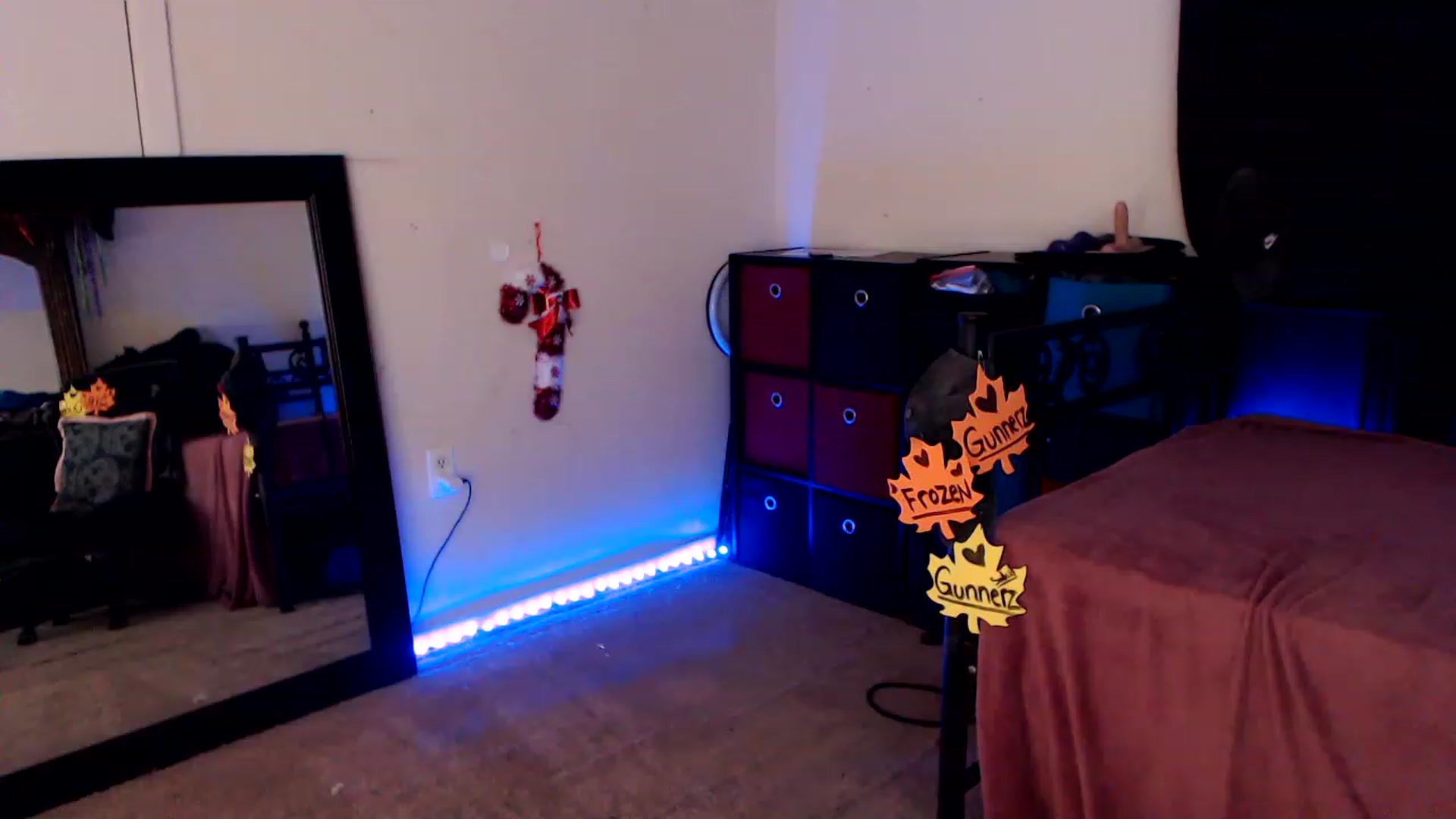 Gallery image thumbnail from SouthernSkye's myfreecams stream on, 11/12/2023, 07:21 image 9 of 20