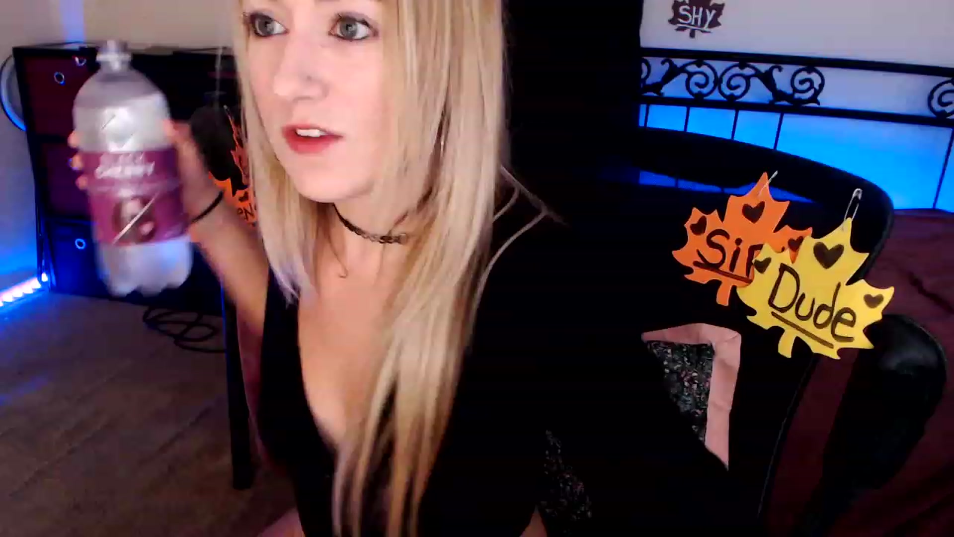 Gallery image thumbnail from SouthernSkye's myfreecams stream on, 11/16/2023, 06:00 image 18 of 20
