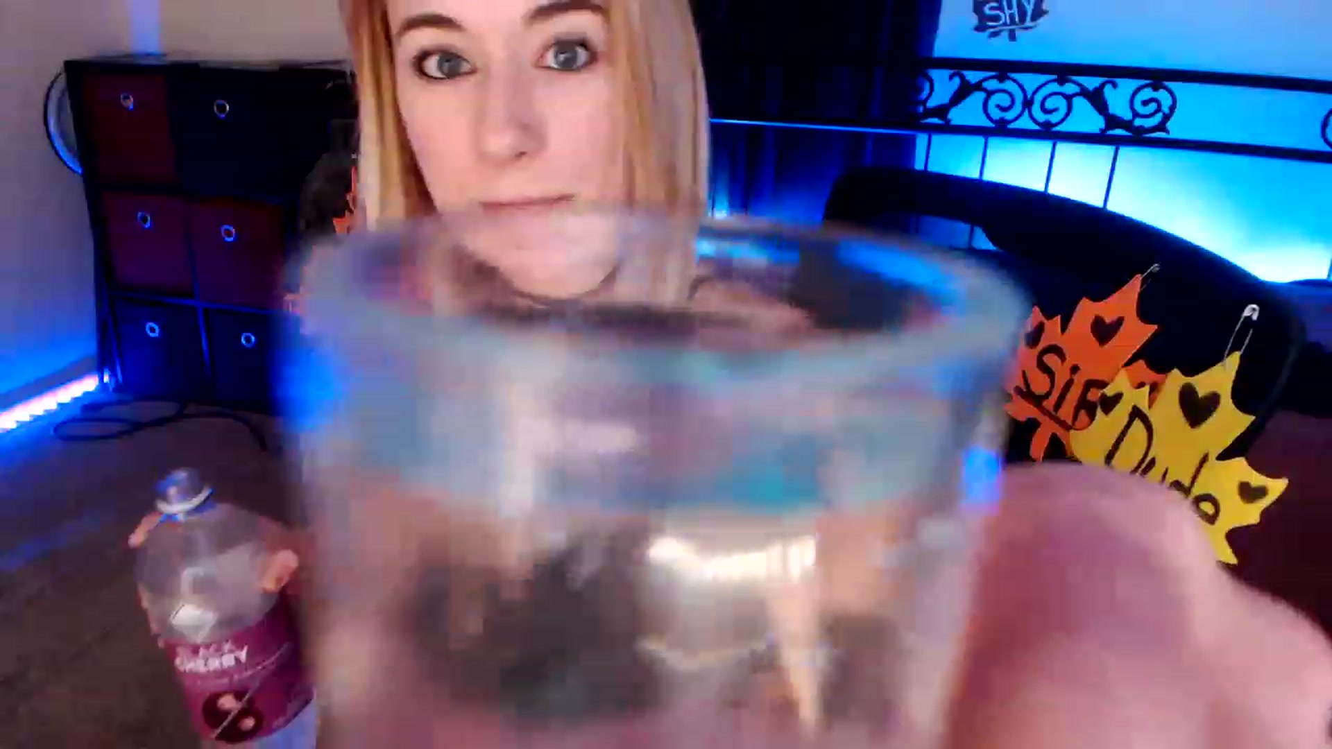 Gallery image thumbnail from SouthernSkye's myfreecams stream on, 11/28/2023, 06:04 image 8 of 20