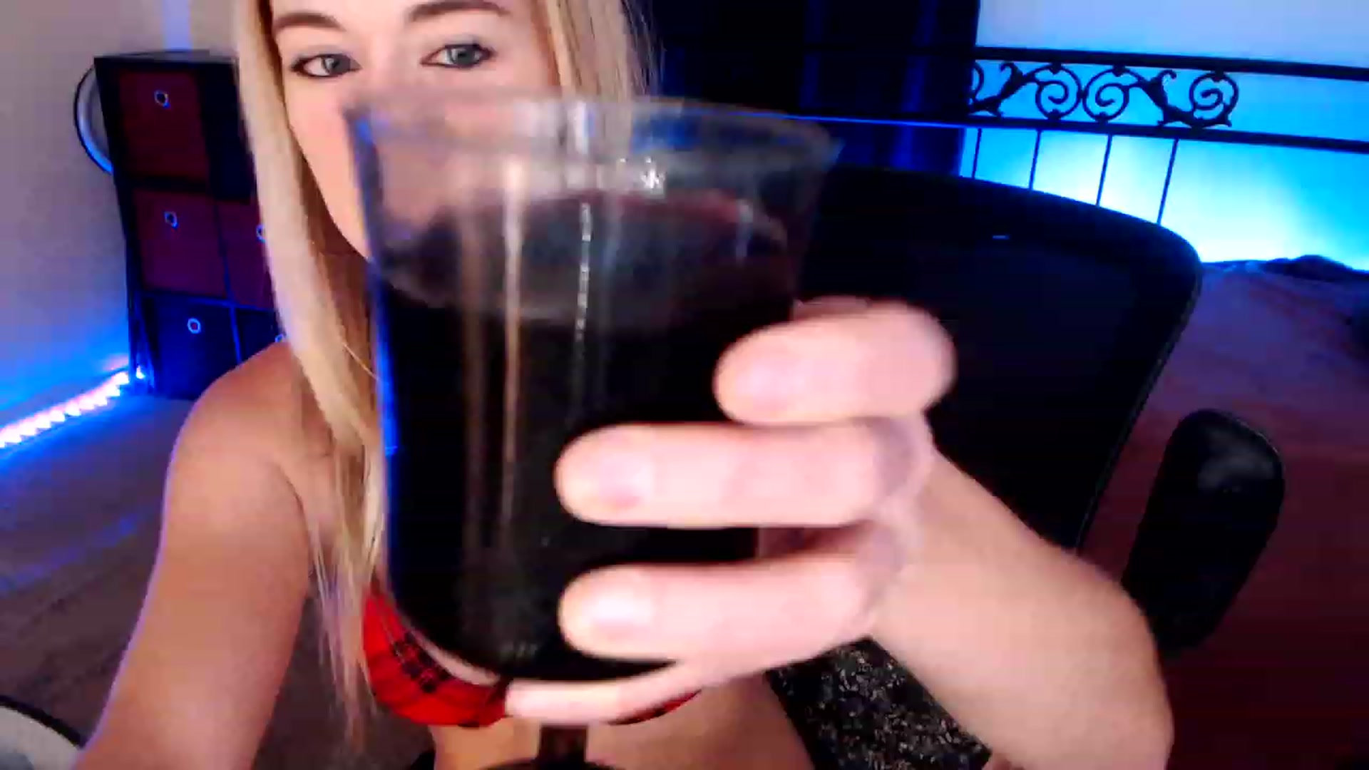 Gallery image thumbnail from SouthernSkye's myfreecams stream on, 12/06/2023, 06:26 image 6 of 20