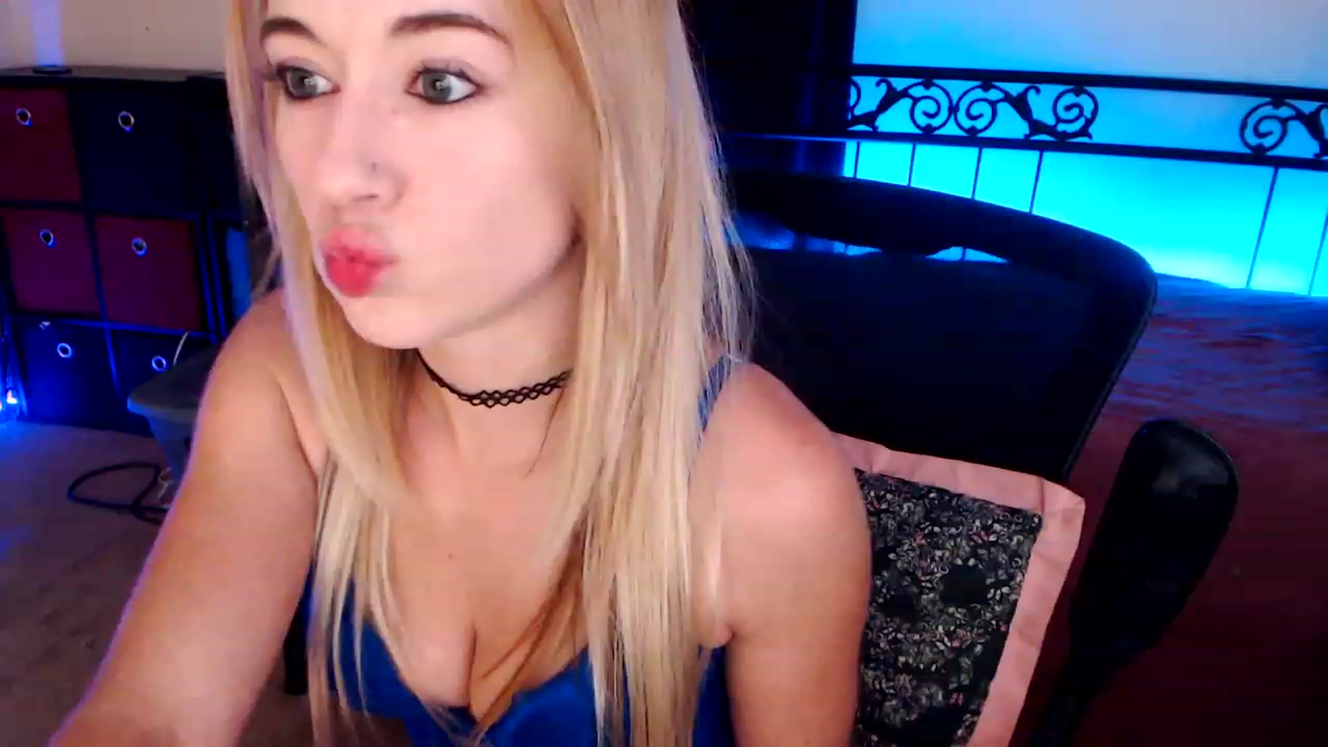 Gallery image thumbnail from SouthernSkye's myfreecams stream on, 12/10/2023, 06:35 image 8 of 20