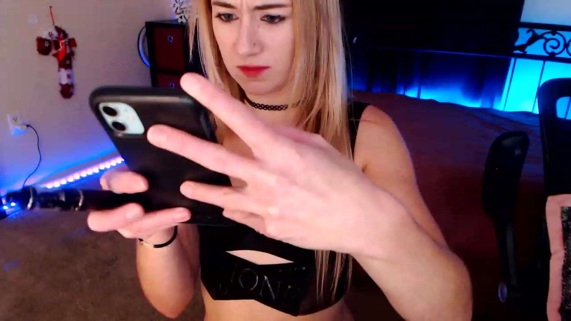 Gallery image thumbnail from SouthernSkye's myfreecams stream on, 12/17/2023, 06:48 image 16 of 20