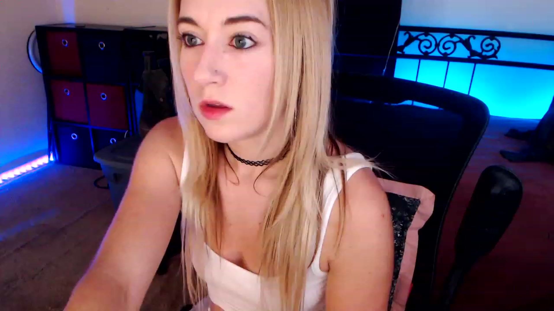 Gallery image thumbnail from SouthernSkye's myfreecams stream on, 01/08/2024, 07:22 image 3 of 20