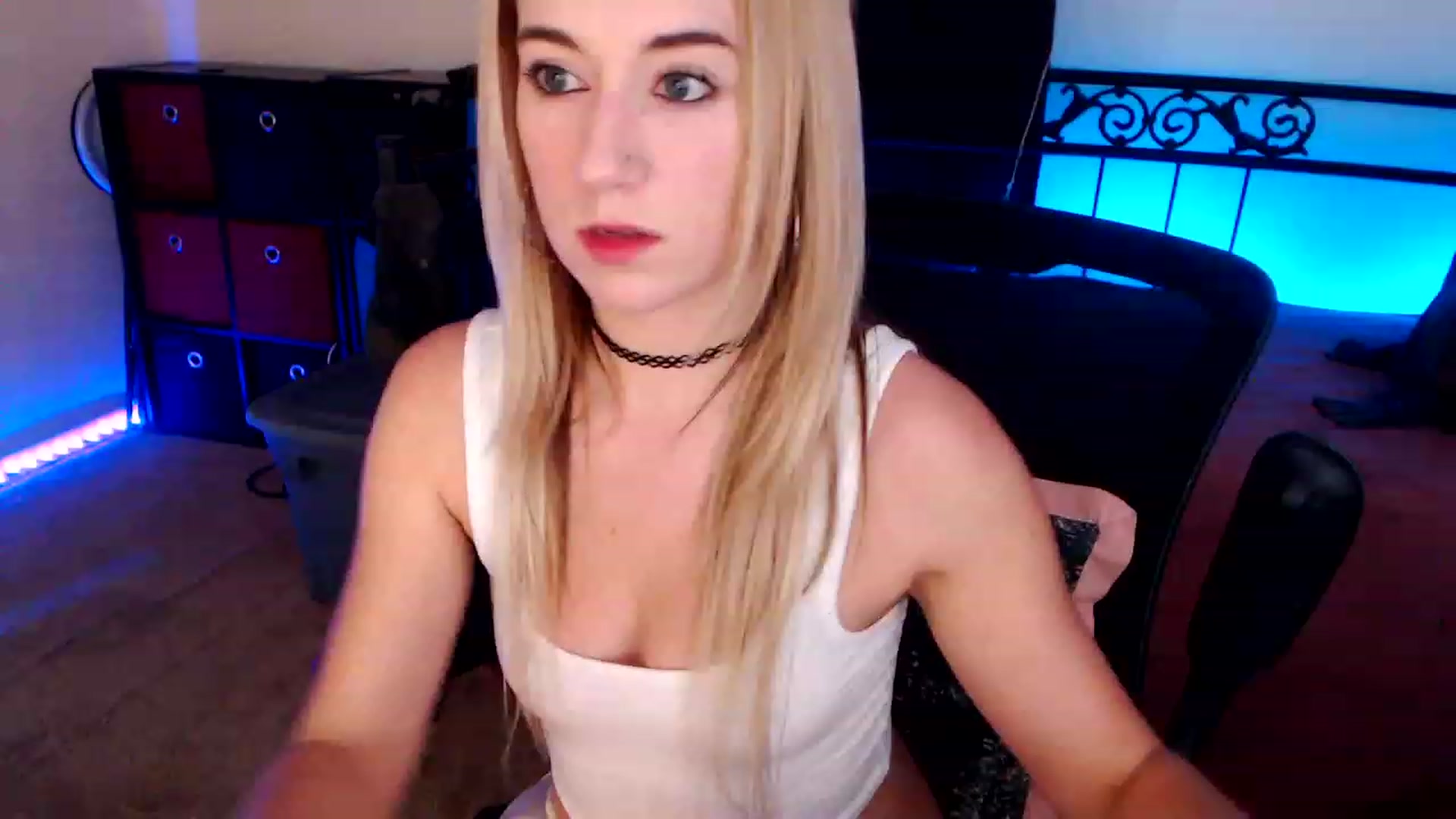 Gallery image thumbnail from SouthernSkye's myfreecams stream on, 01/08/2024, 07:22 image 7 of 20