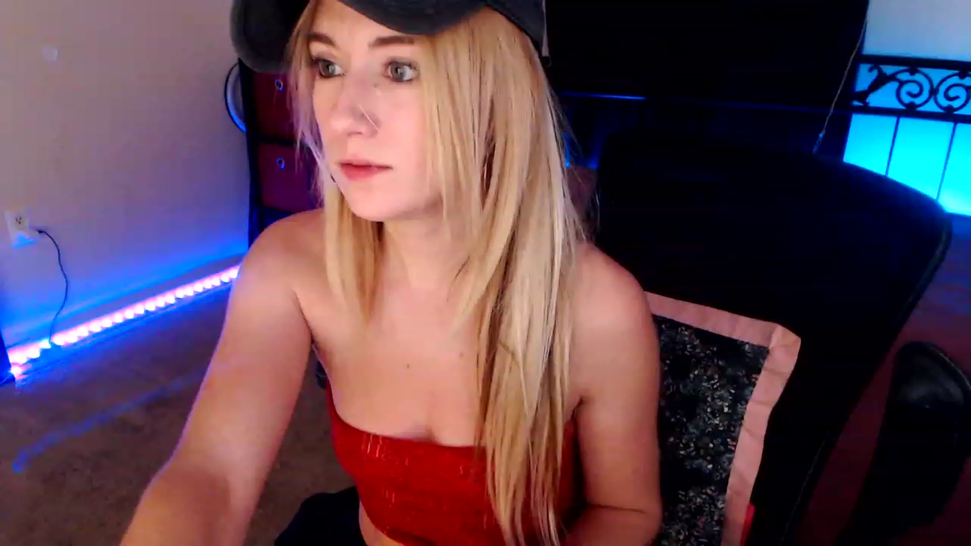 Gallery image thumbnail from SouthernSkye's myfreecams stream on, 01/11/2024, 08:04 image 19 of 20