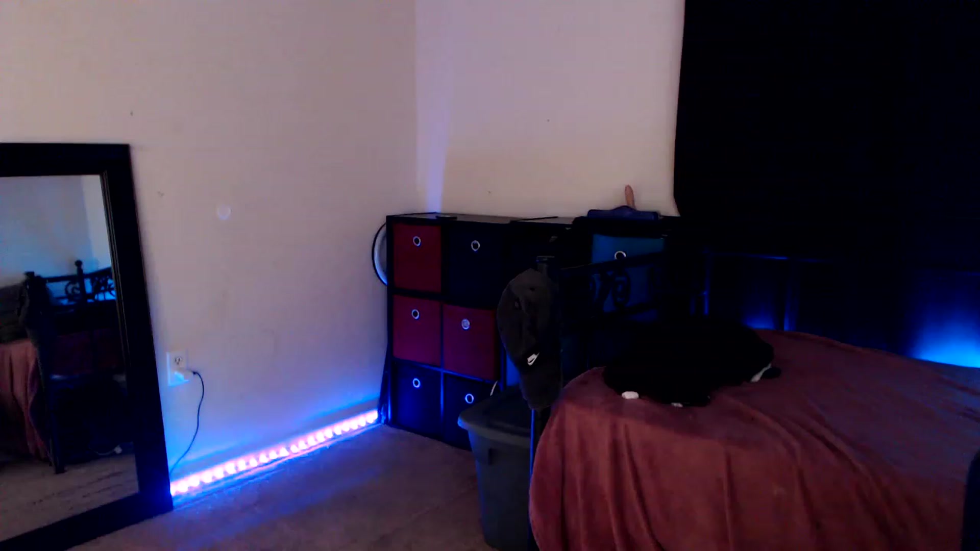 Gallery image thumbnail from SouthernSkye's myfreecams stream on, 01/29/2024, 08:08 image 3 of 20