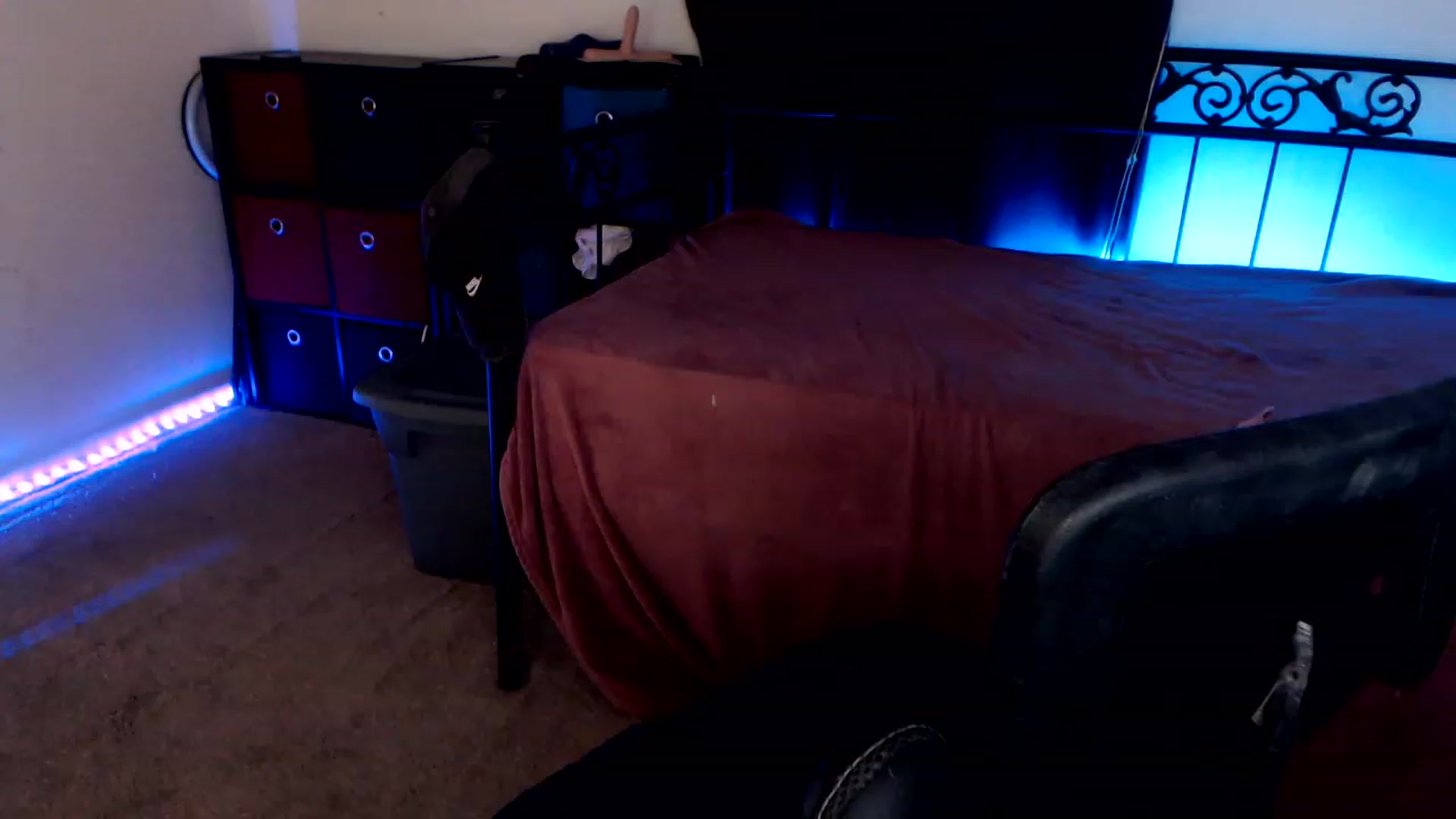 Gallery image thumbnail from SouthernSkye's myfreecams stream on, 01/30/2024, 07:27 image 12 of 20