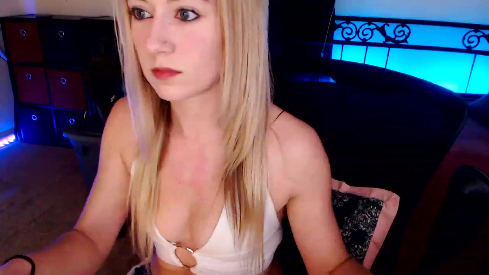 Gallery image thumbnail from SouthernSkye's myfreecams stream on, 02/07/2024, 06:59 image 2 of 20
