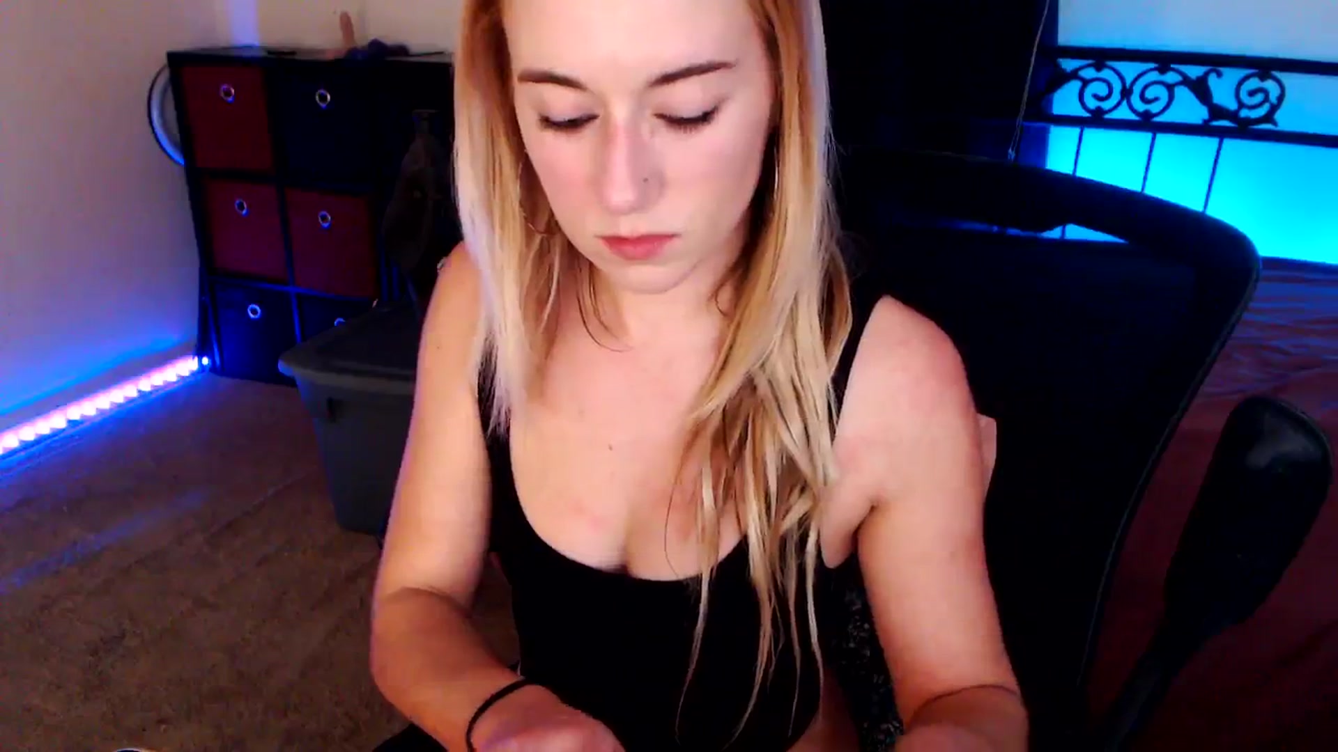 Gallery image thumbnail from SouthernSkye's myfreecams stream on, 02/12/2024, 07:11 image 18 of 20