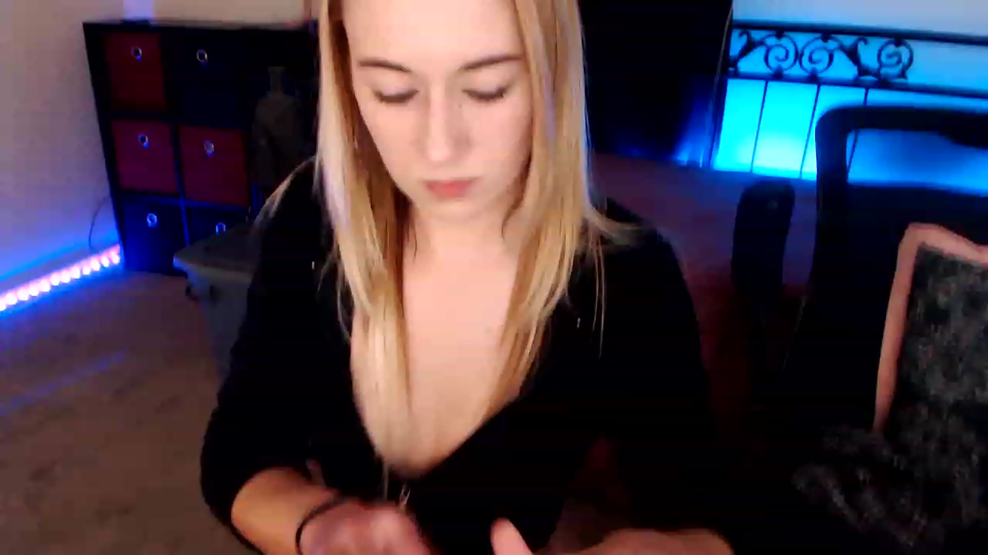 Gallery image thumbnail from SouthernSkye's myfreecams stream on, 02/20/2024, 07:14 image 3 of 20