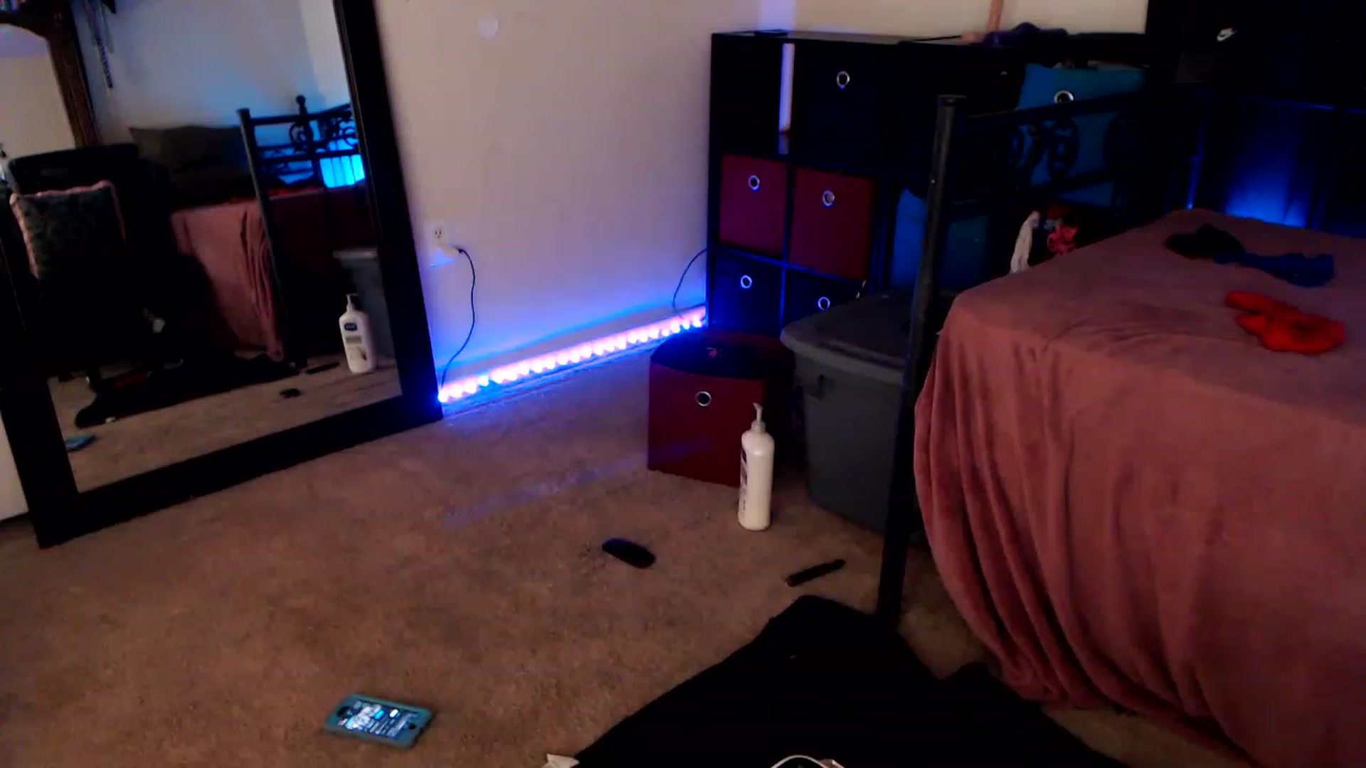 Gallery image thumbnail from SouthernSkye's myfreecams stream on, 02/20/2024, 09:23 image 4 of 20