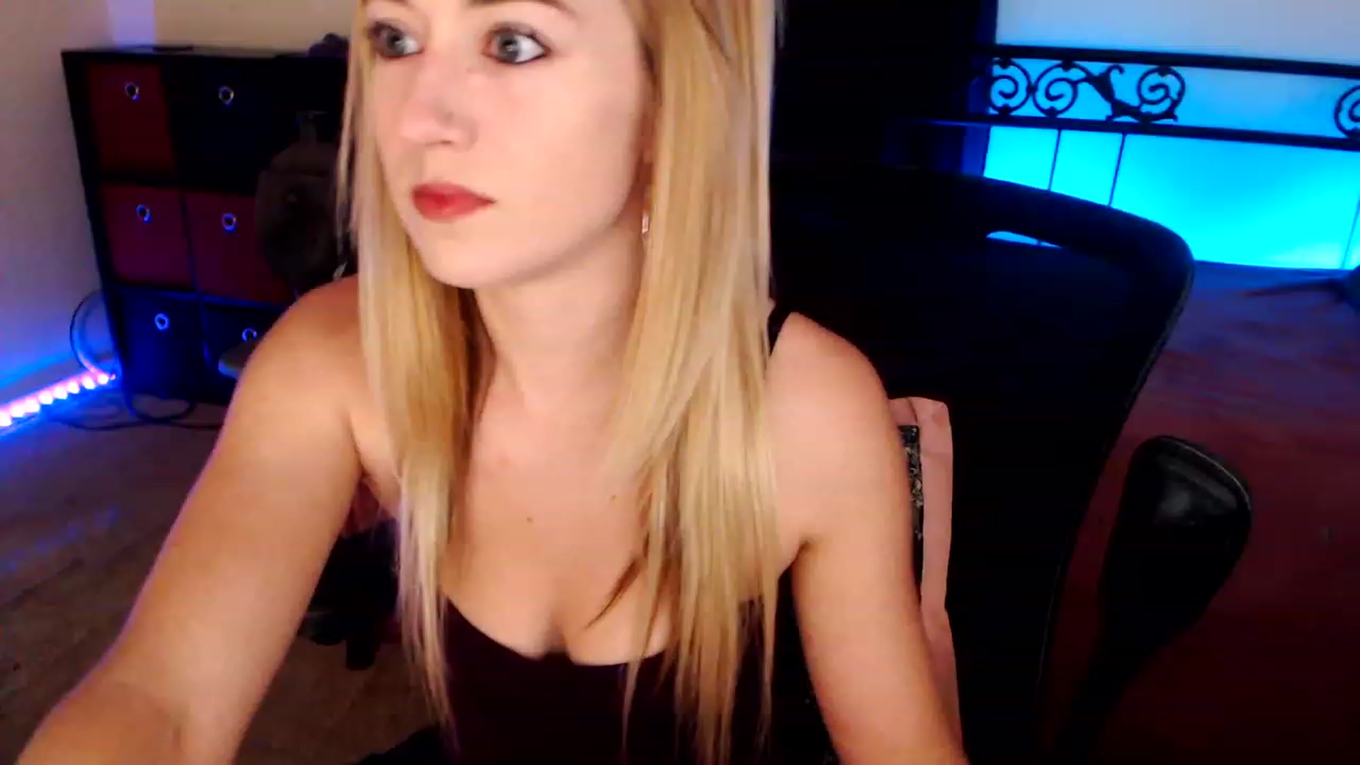 Gallery image thumbnail from SouthernSkye's myfreecams stream on, 03/15/2024, 06:18 image 1 of 20