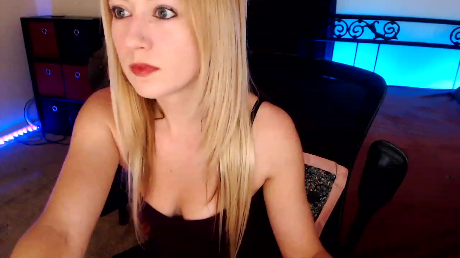 Gallery image thumbnail from SouthernSkye's myfreecams stream on, 03/15/2024, 06:18 image 12 of 20