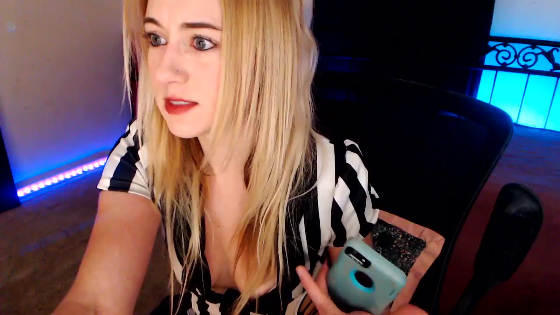 Gallery image thumbnail from SouthernSkye's myfreecams stream on, 03/27/2024, 06:04 image 17 of 20