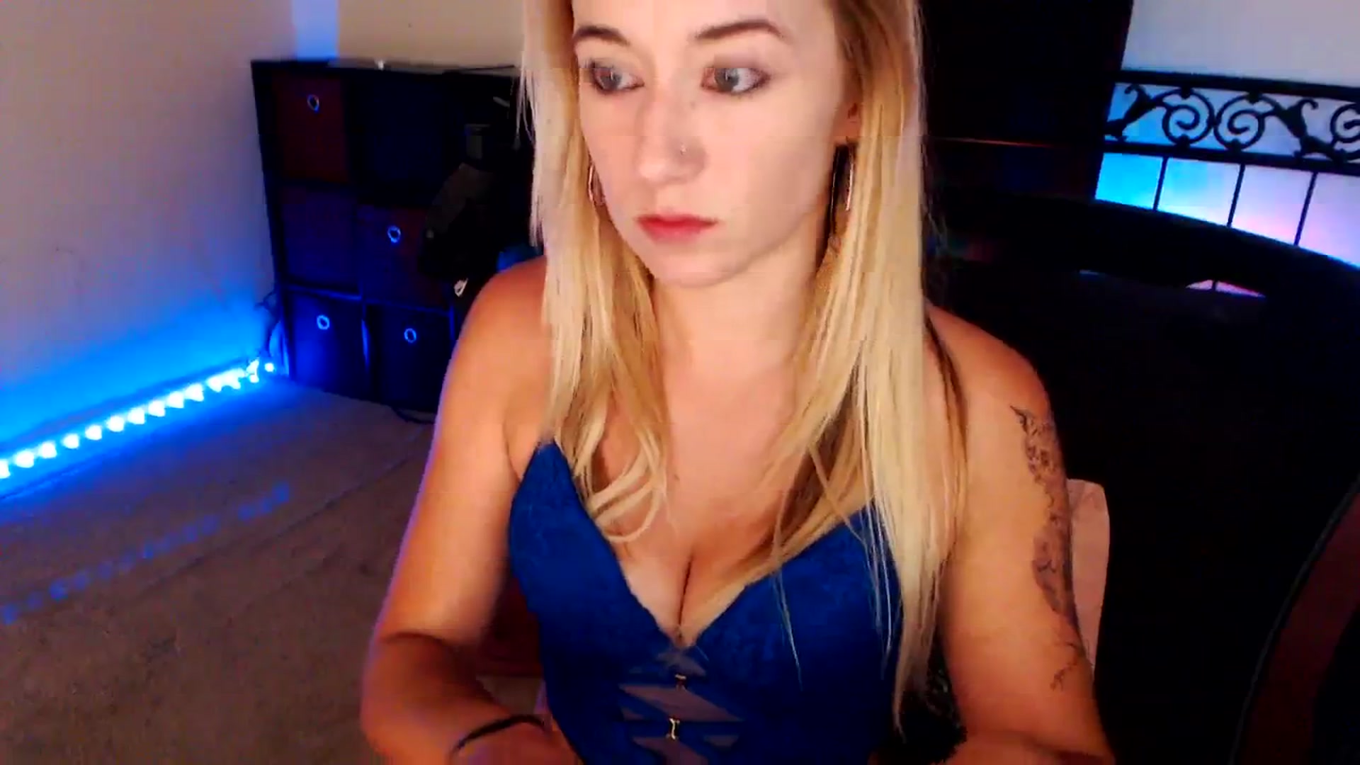 Gallery image thumbnail from SouthernSkye's myfreecams stream on, 09/15/2024, 06:33 image 14 of 20