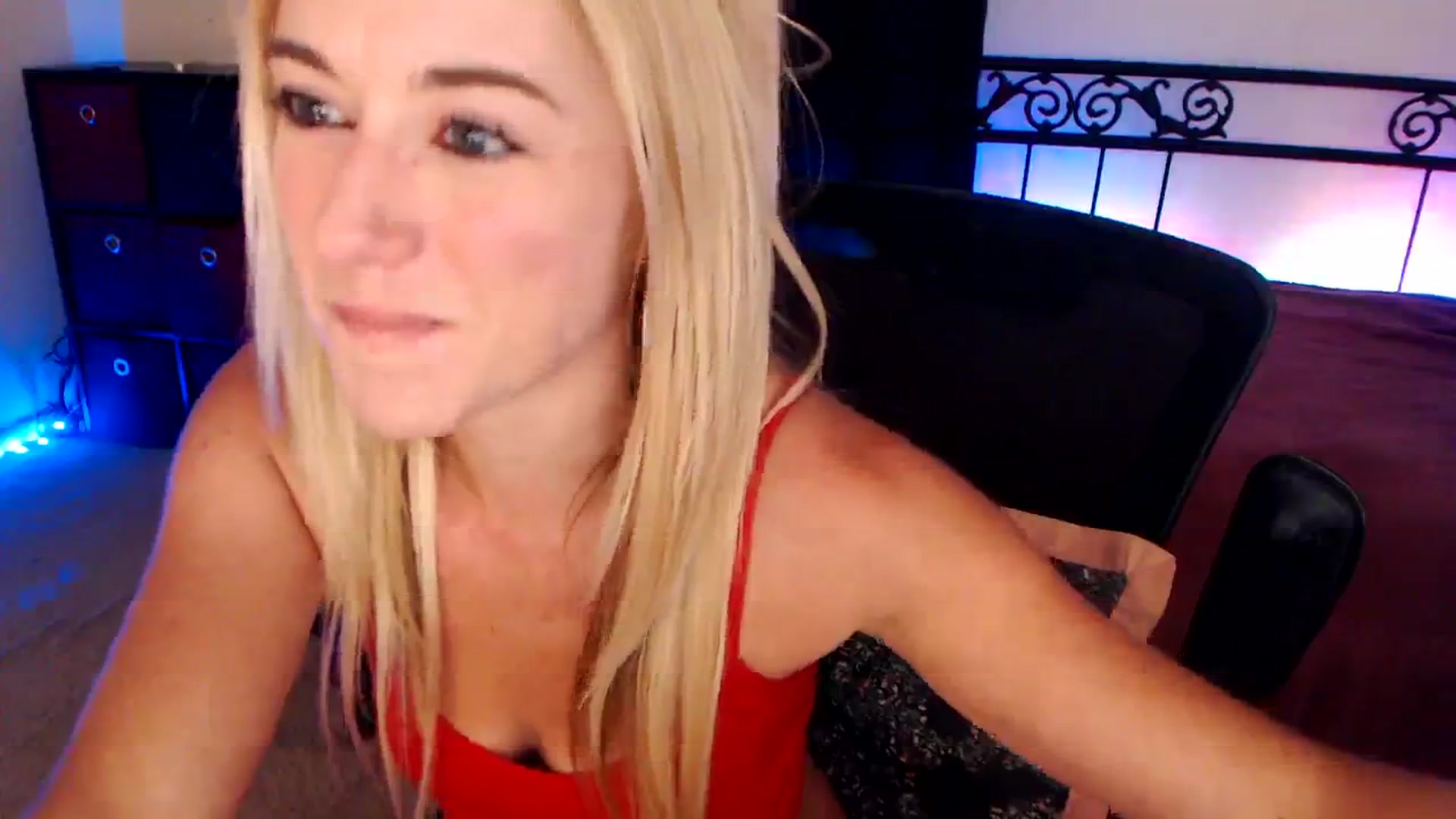 Gallery image thumbnail from SouthernSkye's myfreecams stream on, 09/21/2024, 07:16 image 6 of 20