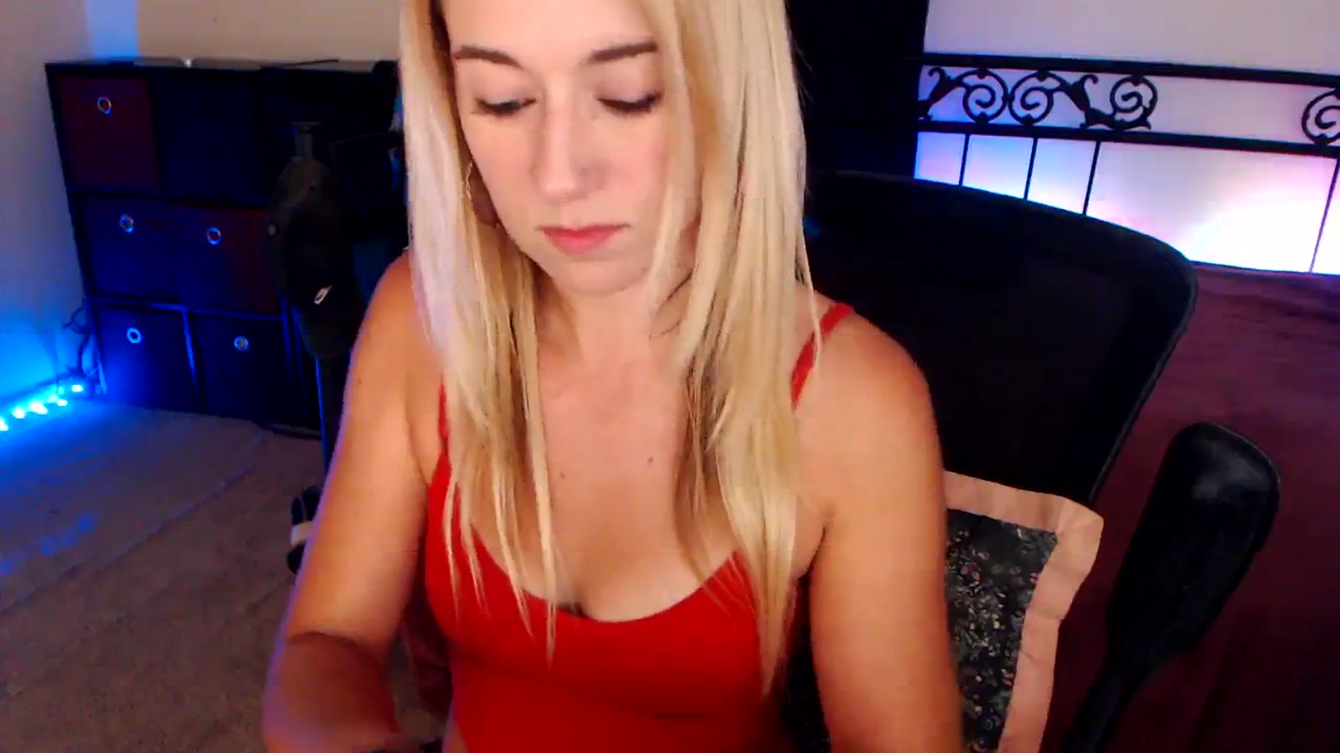 Gallery image thumbnail from SouthernSkye's myfreecams stream on, 09/21/2024, 07:16 image 4 of 20