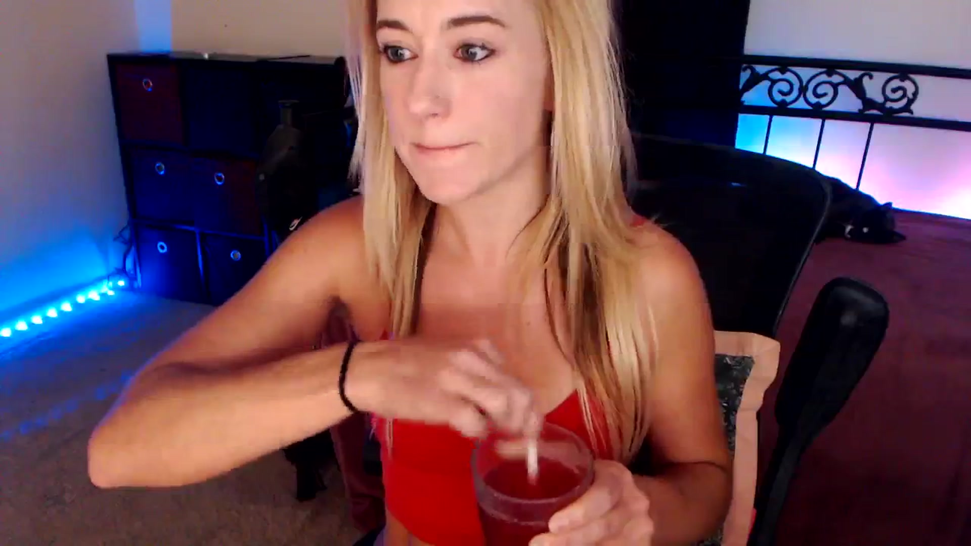 Gallery image thumbnail from SouthernSkye's myfreecams stream on, 09/21/2024, 07:16 image 16 of 20