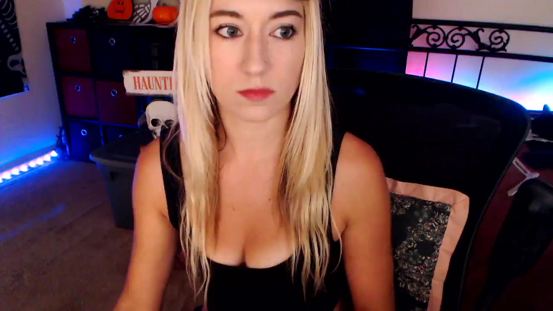 Gallery image thumbnail from SouthernSkye's myfreecams stream on, 10/14/2024, 06:57 image 1 of 20