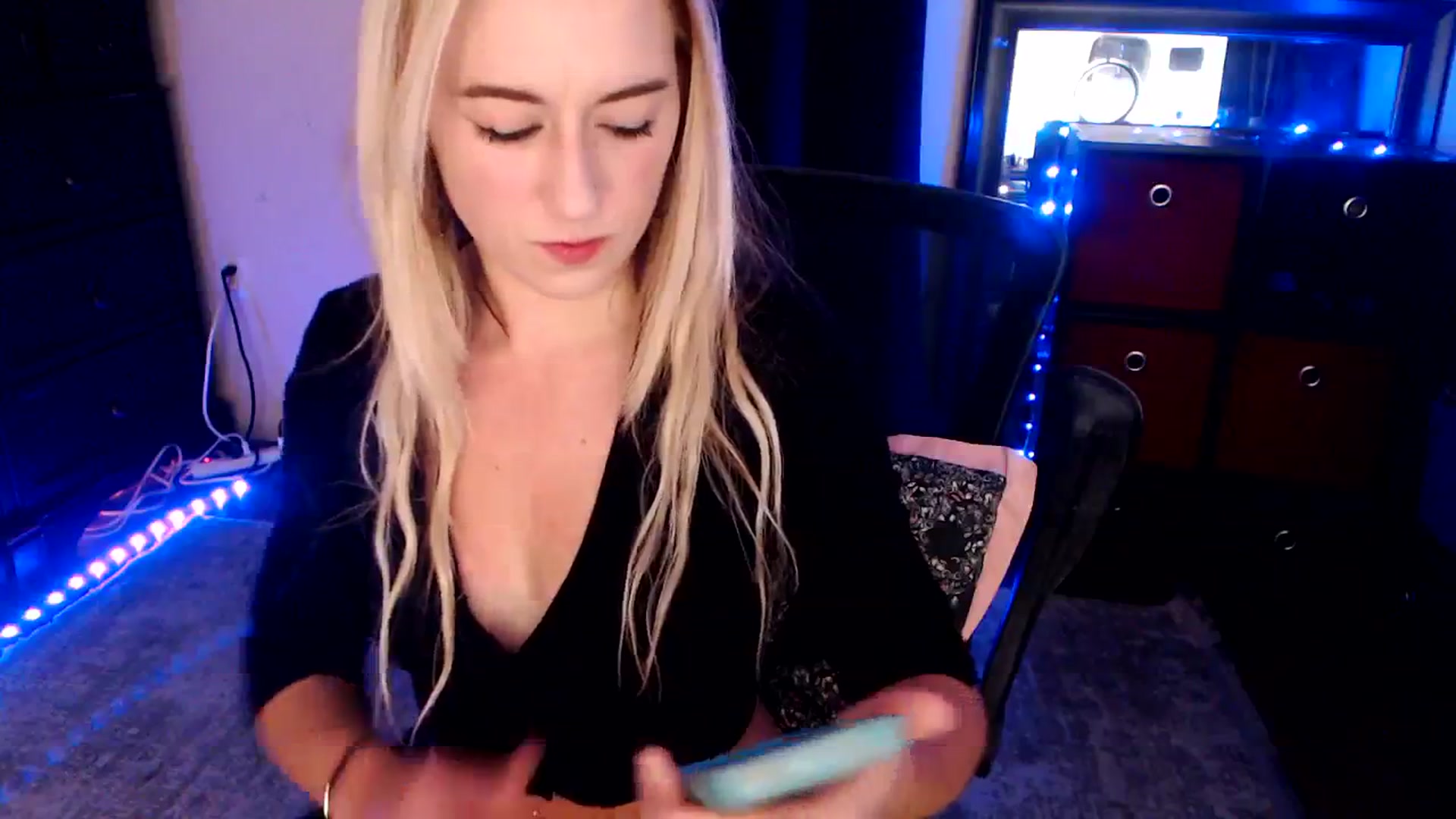 Gallery image thumbnail from SouthernSkye's myfreecams stream on, 01/06/2025, 08:04 image 12 of 20