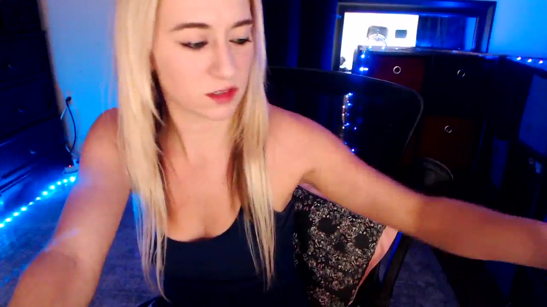 Gallery image thumbnail from SouthernSkye's myfreecams stream on, 01/15/2025, 06:40 image 14 of 20