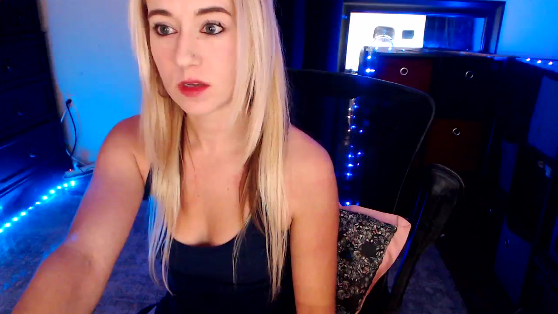 Gallery image thumbnail from SouthernSkye's myfreecams stream on, 01/15/2025, 06:40 image 13 of 20