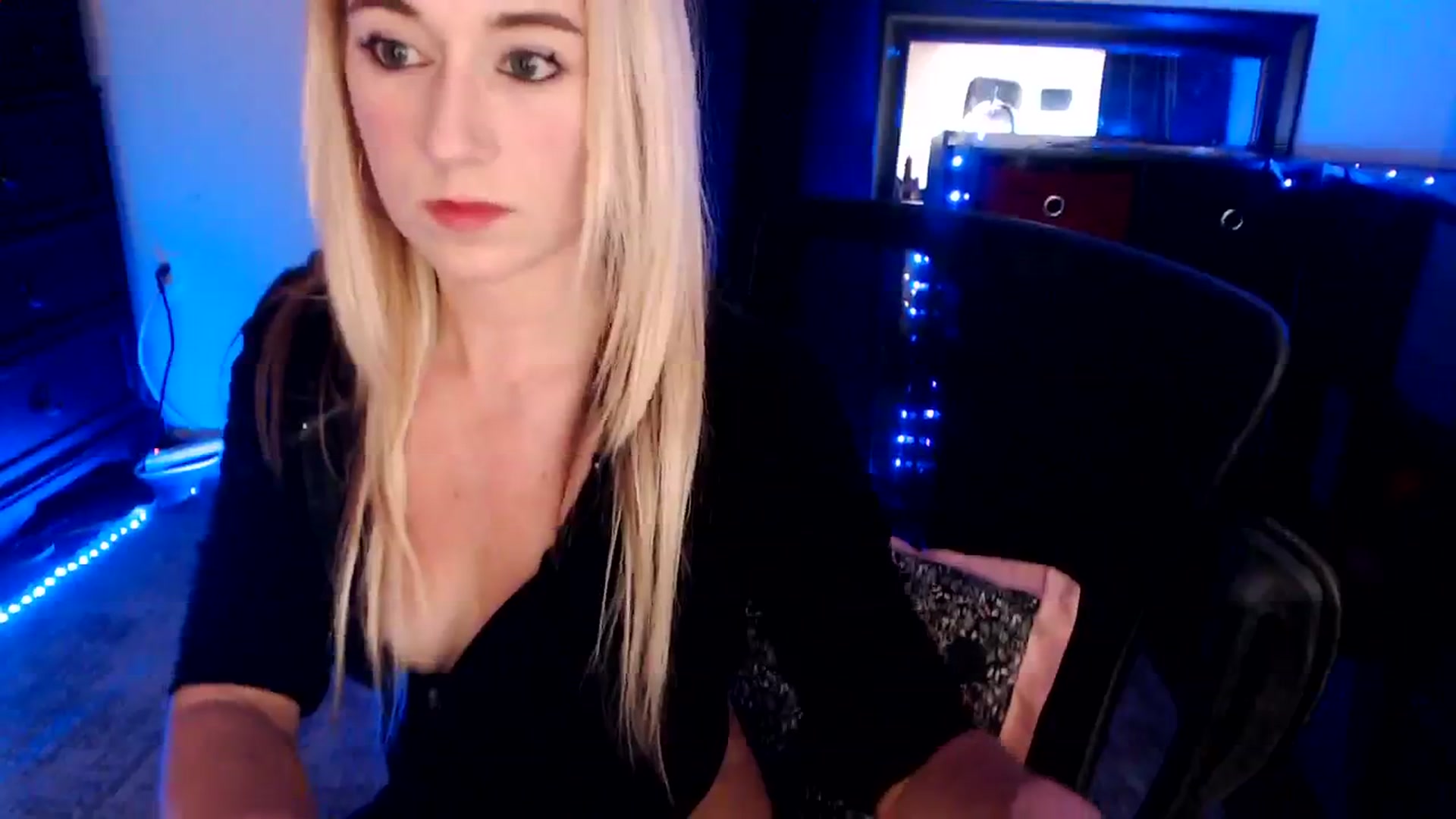Gallery image thumbnail from SouthernSkye's myfreecams stream on, 01/20/2025, 07:48 image 6 of 20