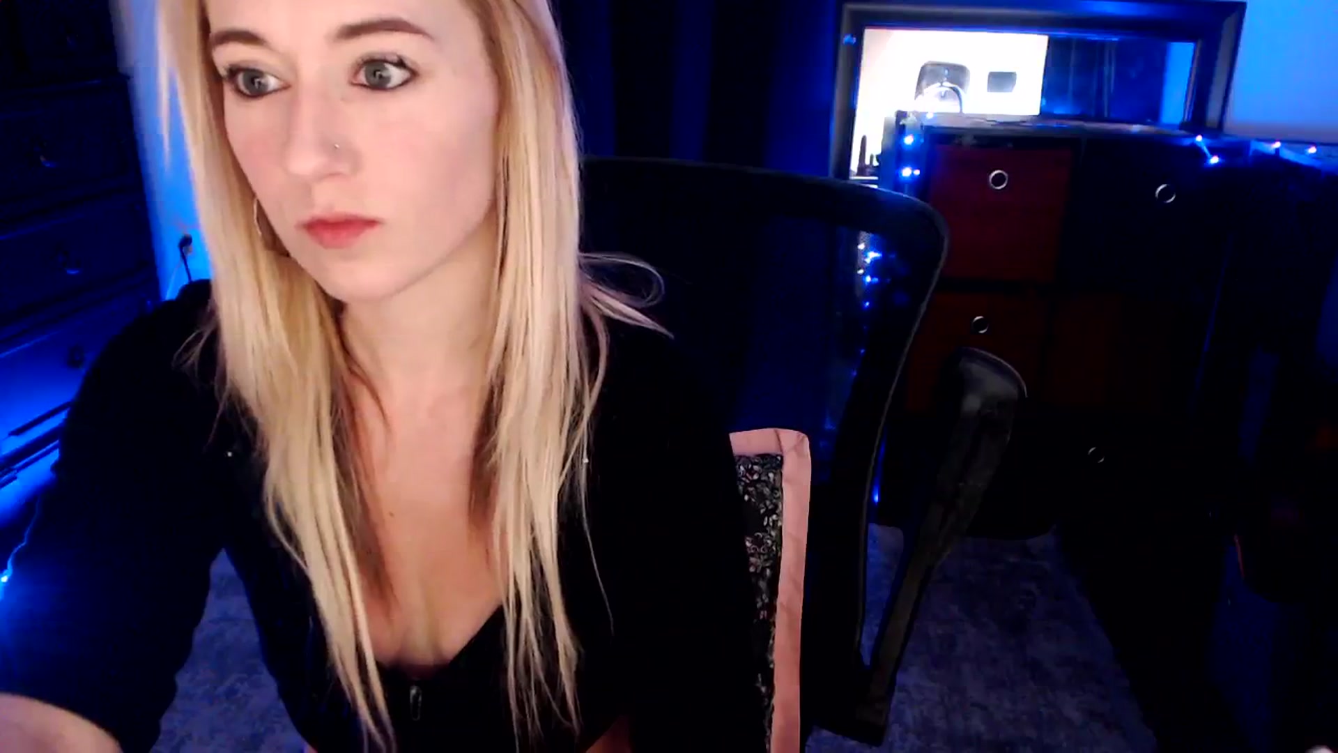Gallery image thumbnail from SouthernSkye's myfreecams stream on, 01/20/2025, 07:48 image 17 of 20