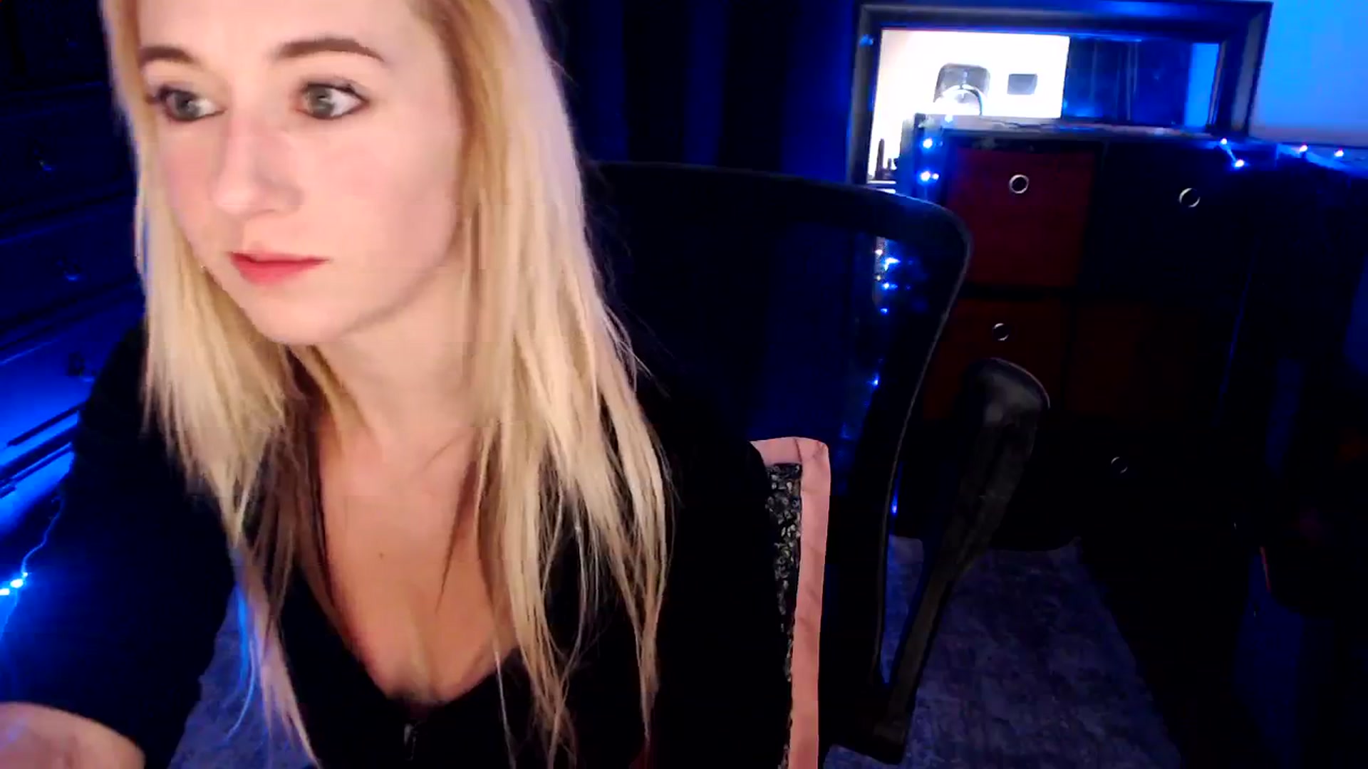 Gallery image thumbnail from SouthernSkye's myfreecams stream on, 01/20/2025, 07:48 image 19 of 20