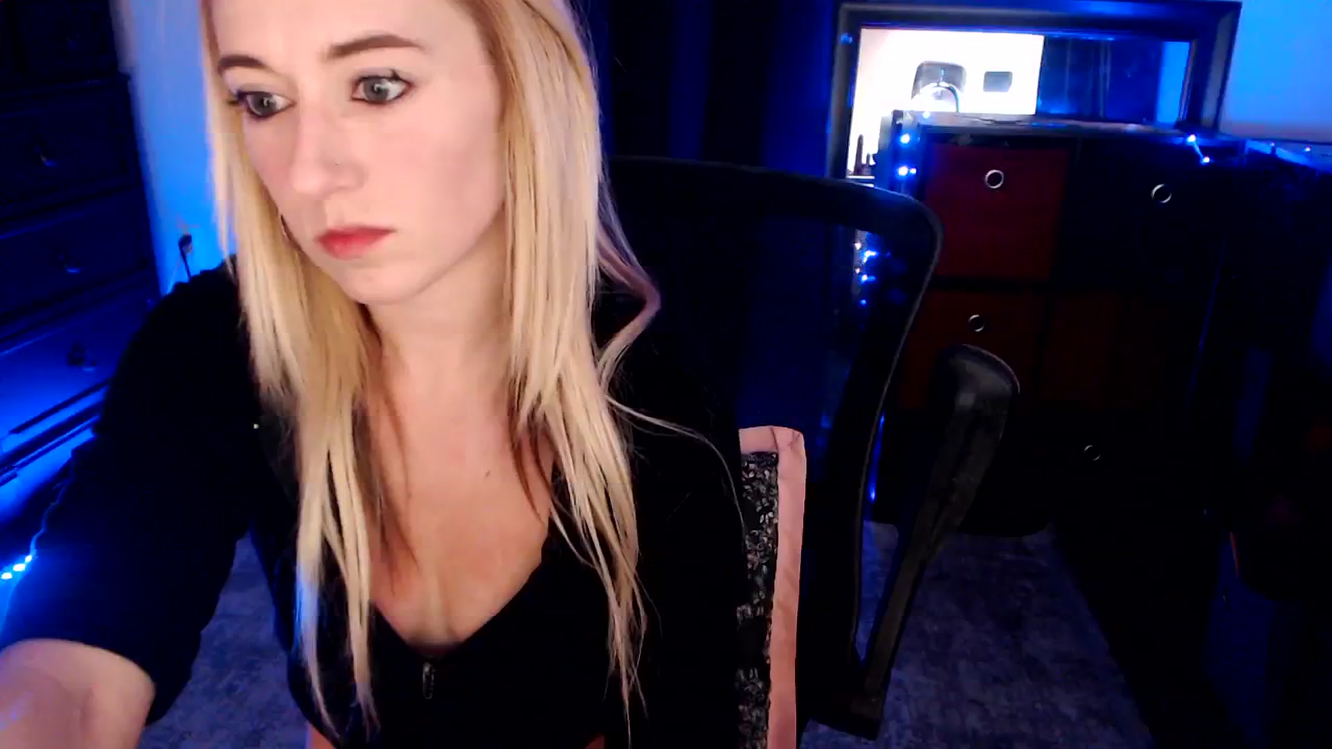 Gallery image thumbnail from SouthernSkye's myfreecams stream on, 01/20/2025, 07:48 image 15 of 20