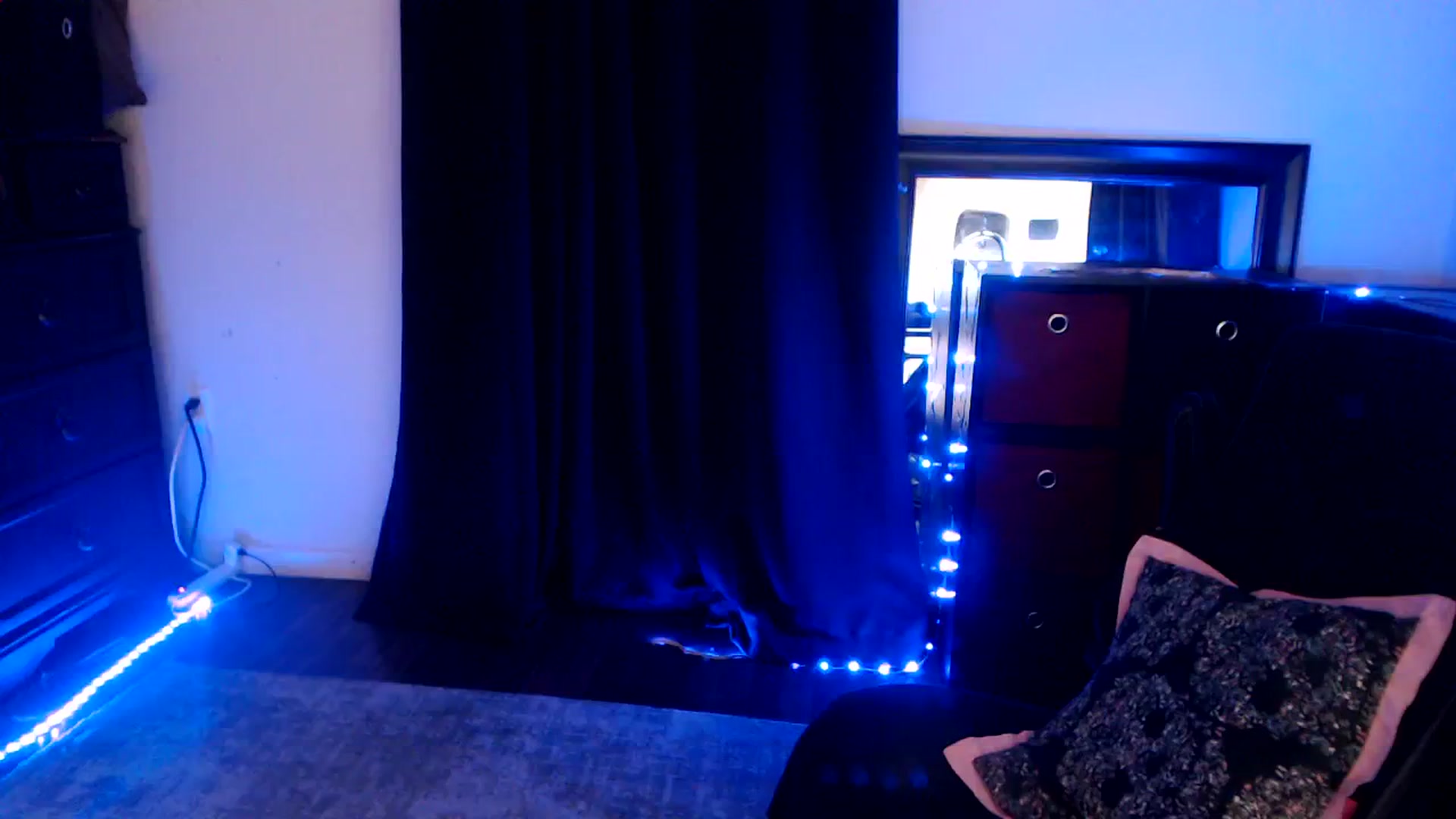 Gallery image thumbnail from SouthernSkye's myfreecams stream on, 01/23/2025, 07:03 image 11 of 20
