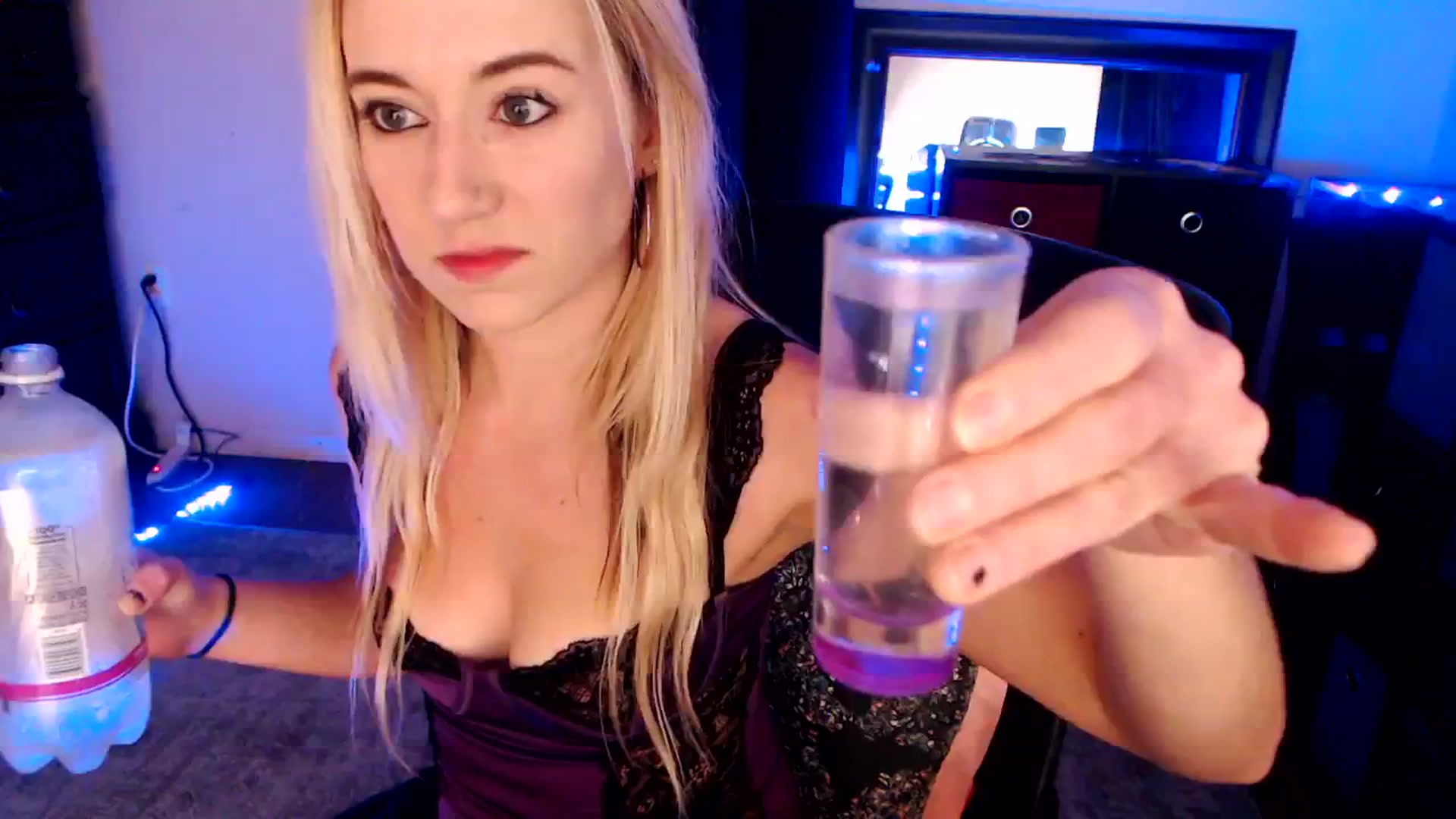 Gallery image thumbnail from SouthernSkye's myfreecams stream on, 02/07/2025, 07:27 image 5 of 20