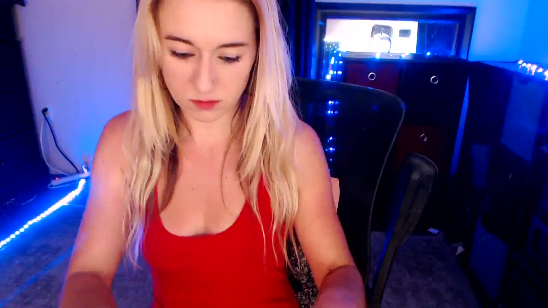 Gallery image thumbnail from SouthernSkye's myfreecams stream on, 02/17/2025, 07:30 image 10 of 20