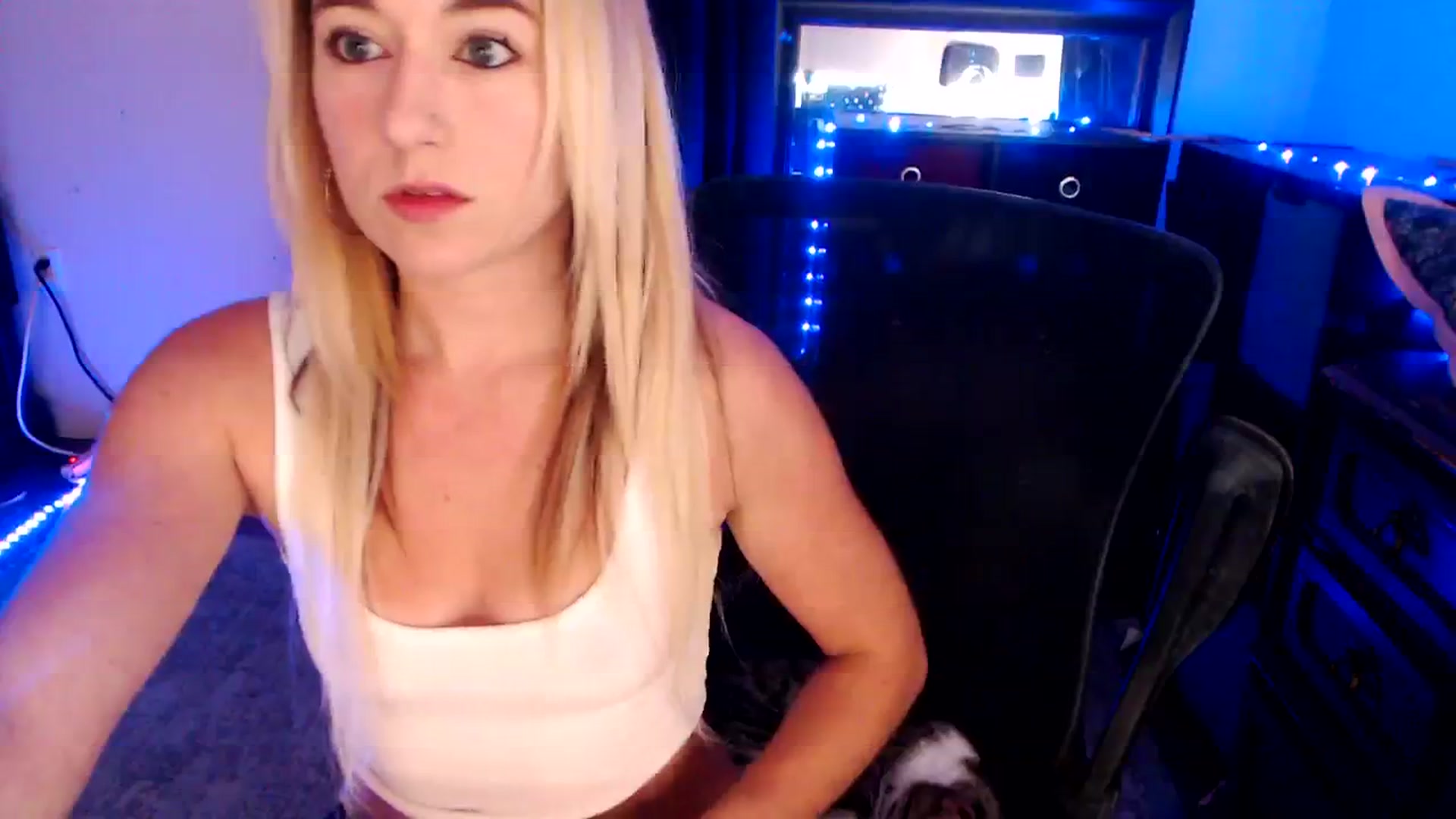 Gallery image thumbnail from SouthernSkye's myfreecams stream on, 02/20/2025, 06:27 image 15 of 20