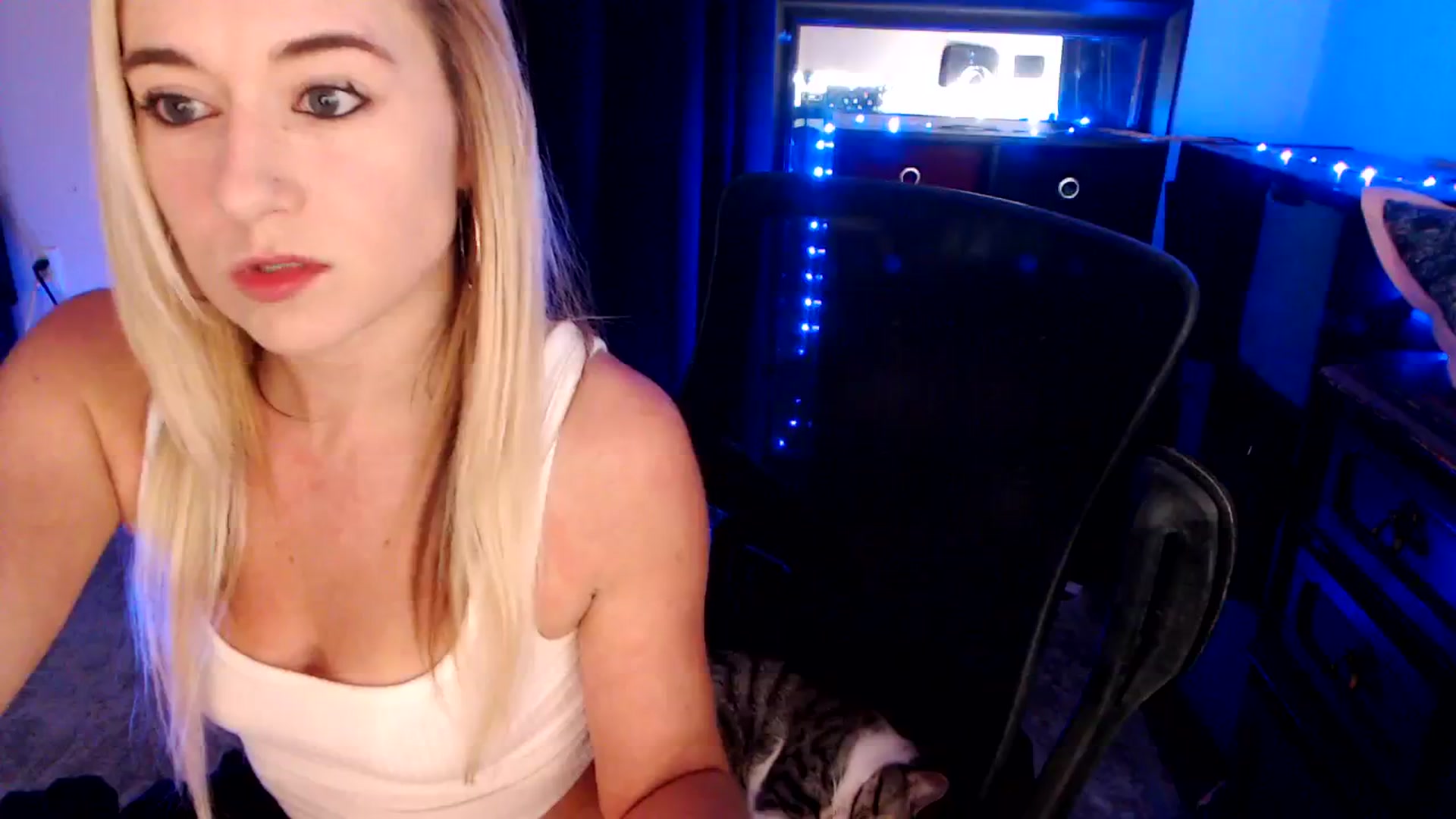 Gallery image thumbnail from SouthernSkye's myfreecams stream on, 02/20/2025, 06:27 image 2 of 20