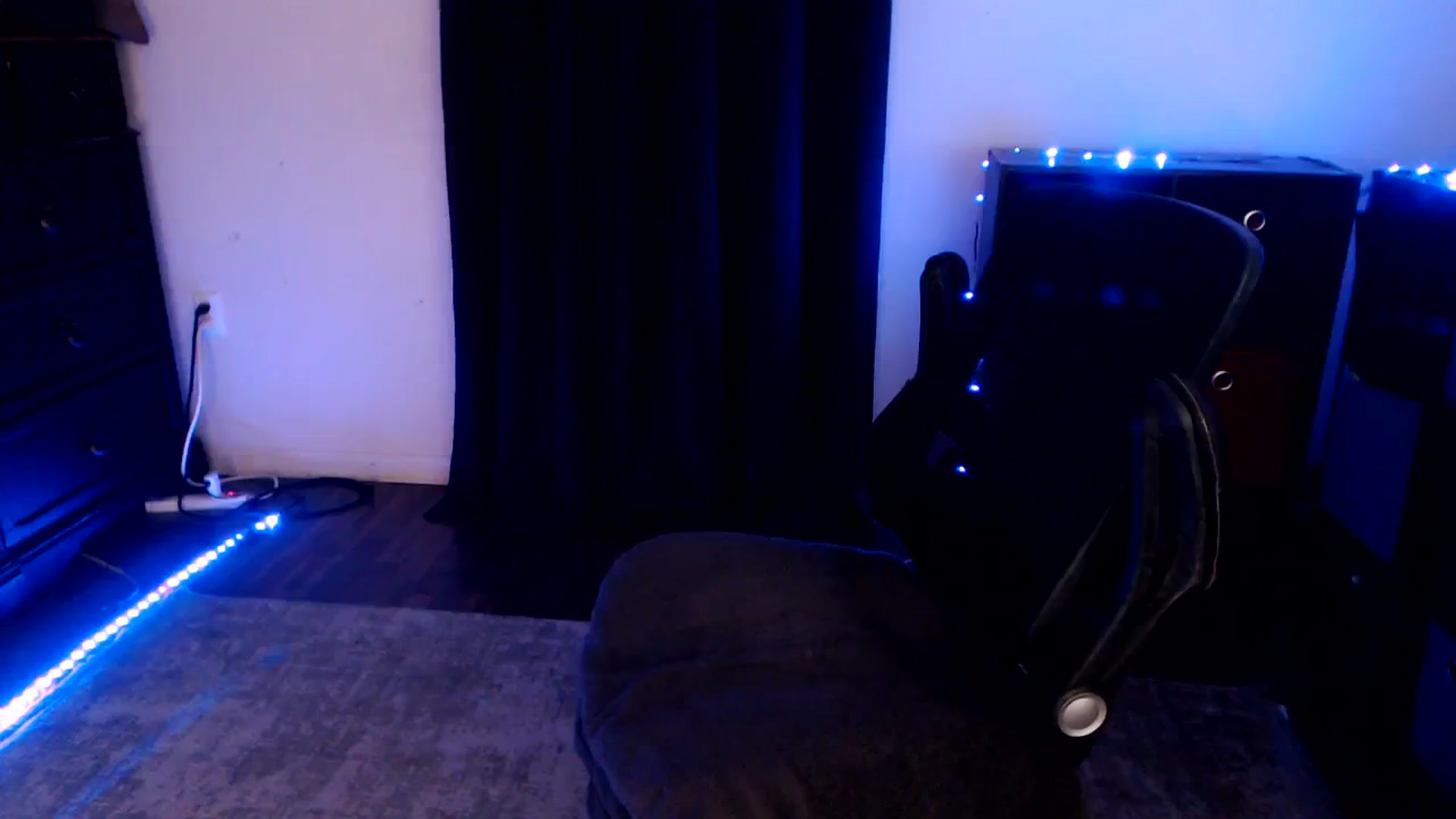 Gallery image thumbnail from SouthernSkye's myfreecams stream on, 04/03/2025, 08:20 image 14 of 20