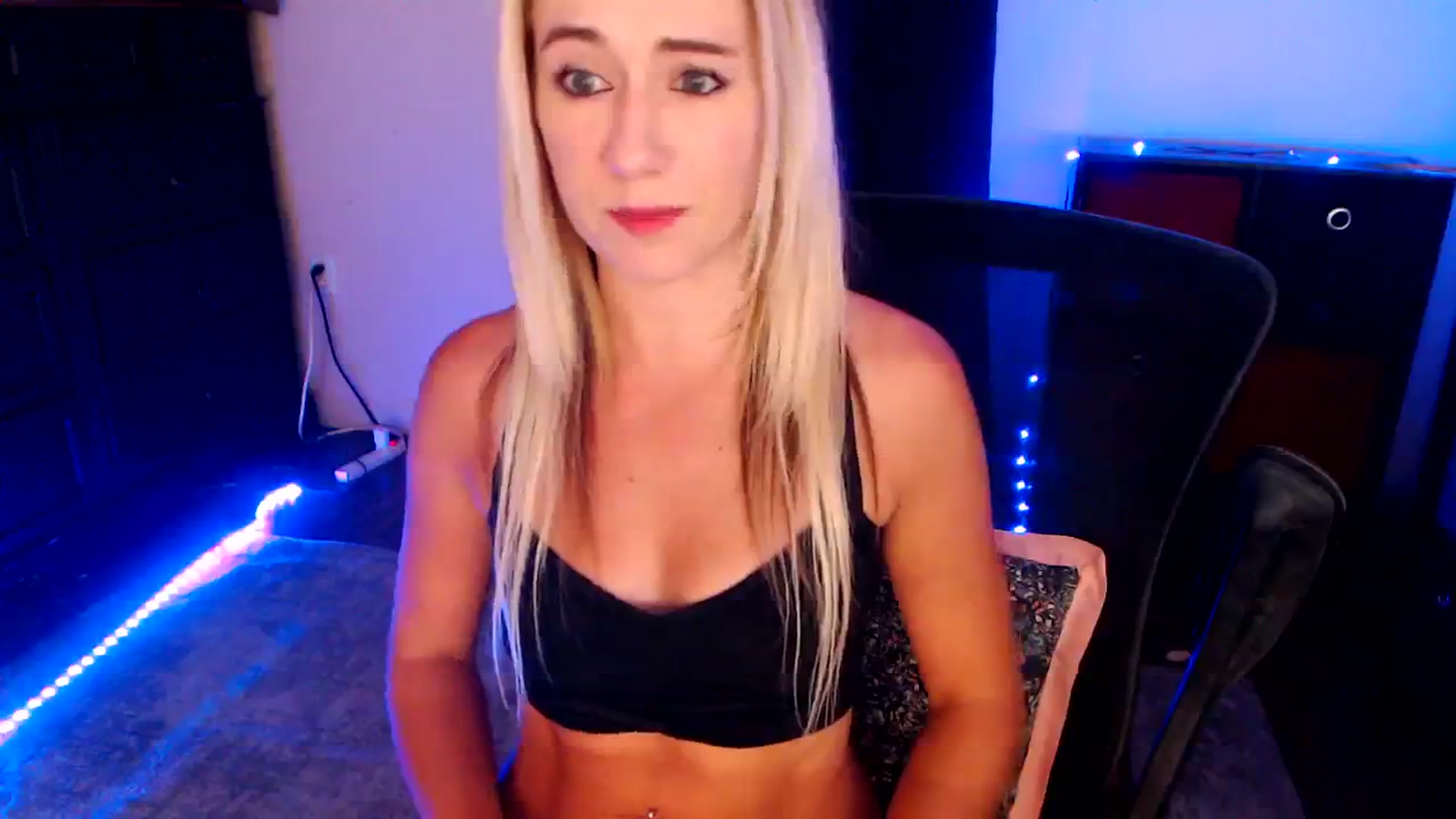 Gallery image thumbnail from SouthernSkye's myfreecams stream on, 04/22/2025, 06:26 image 18 of 20