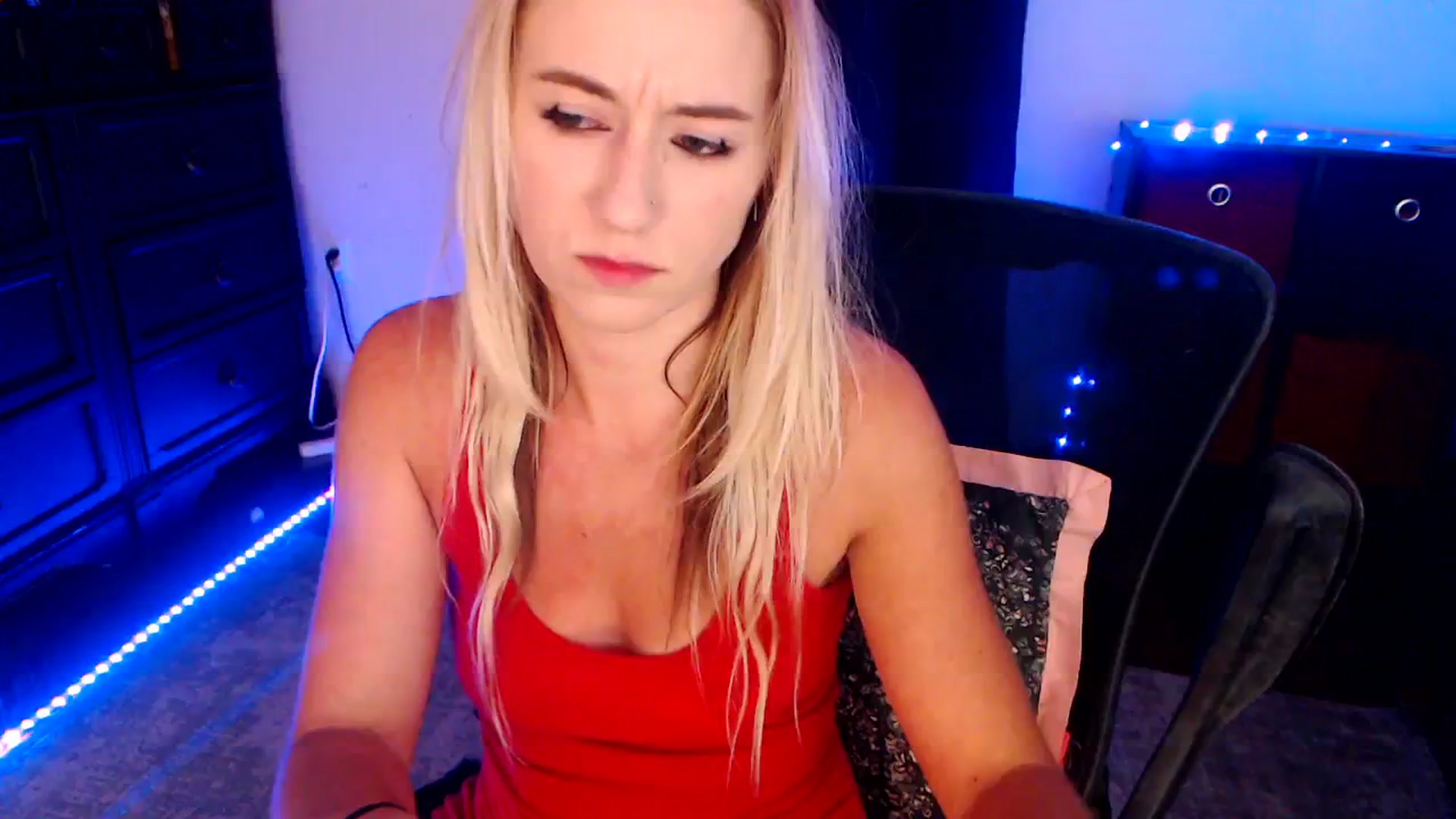 Gallery image thumbnail from SouthernSkye's myfreecams stream on, 05/12/2025, 06:35 image 14 of 20