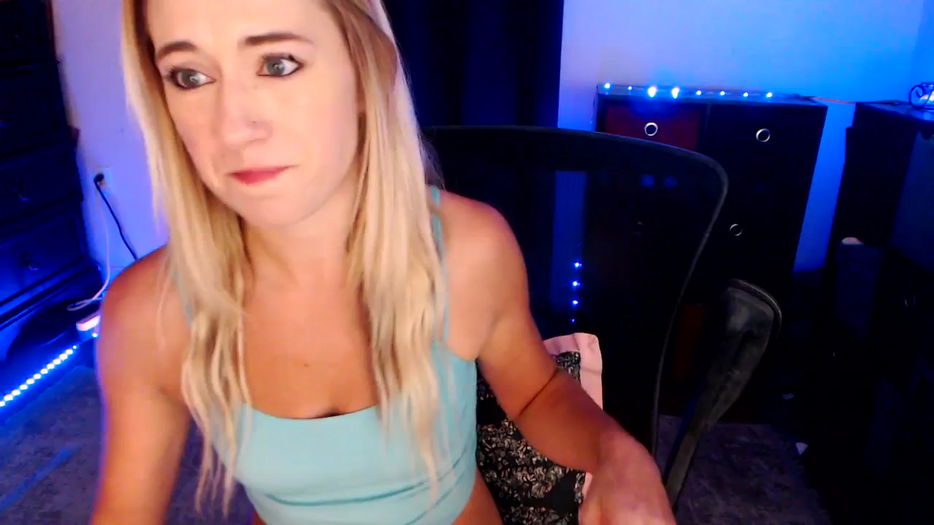 Gallery image thumbnail from SouthernSkye's myfreecams stream on, 06/12/2025, 05:37 image 4 of 20