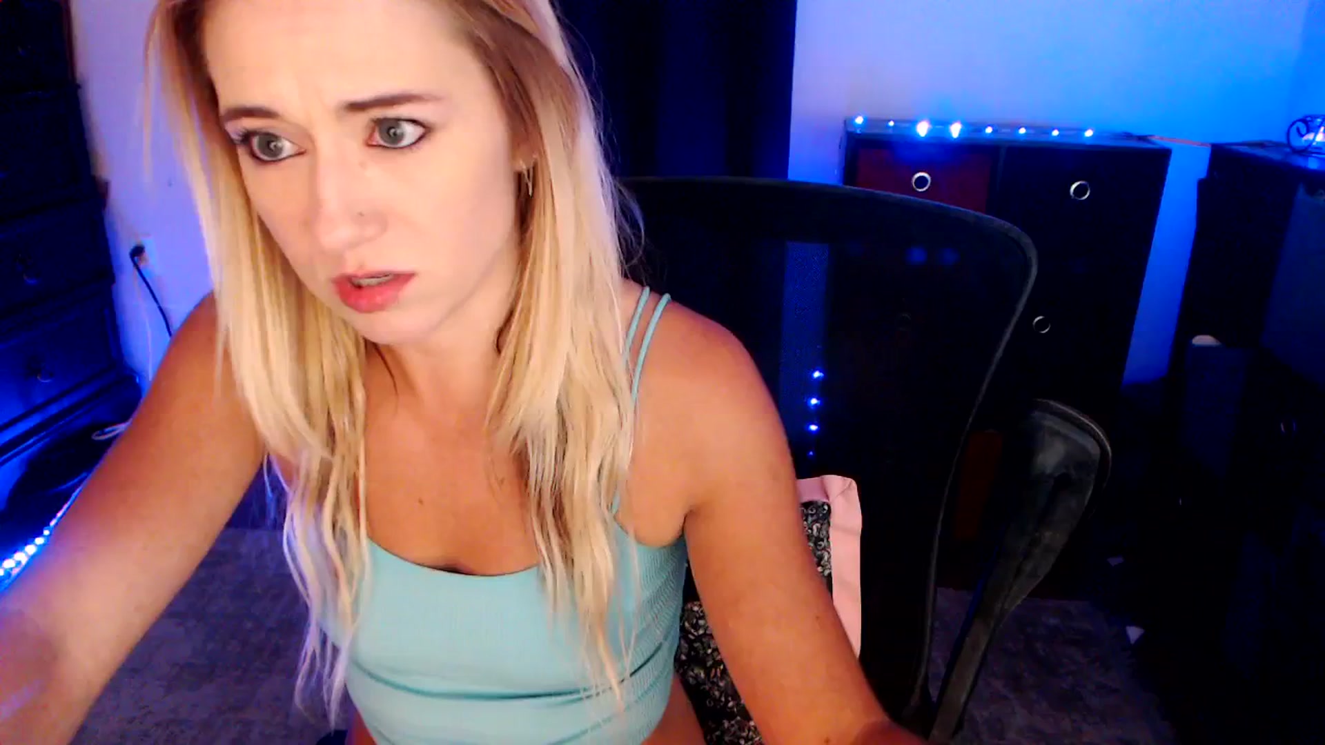 Gallery image thumbnail from SouthernSkye's myfreecams stream on, 06/12/2025, 05:37 image 12 of 20
