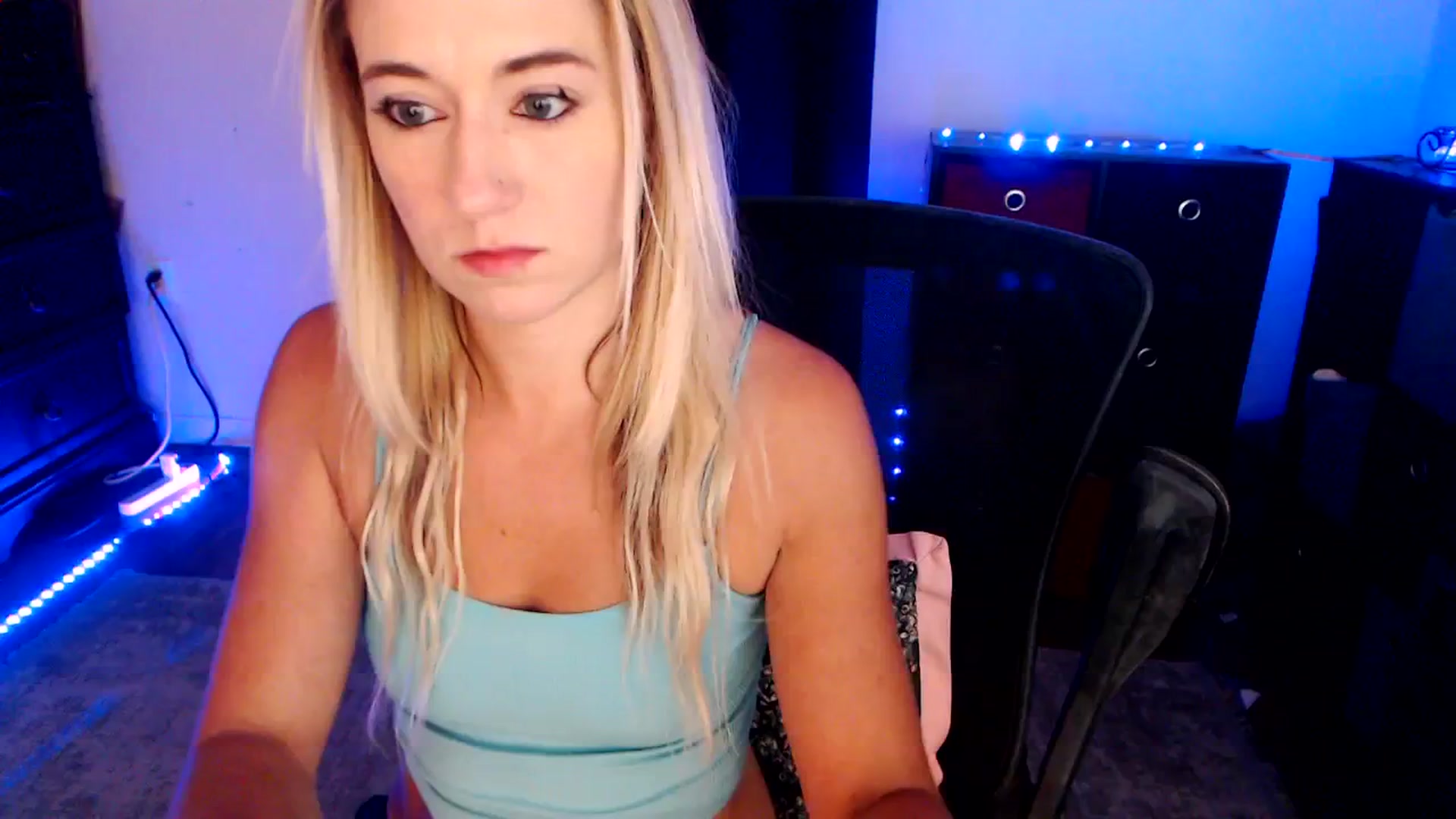 Gallery image thumbnail from SouthernSkye's myfreecams stream on, 06/12/2025, 05:37 image 17 of 20